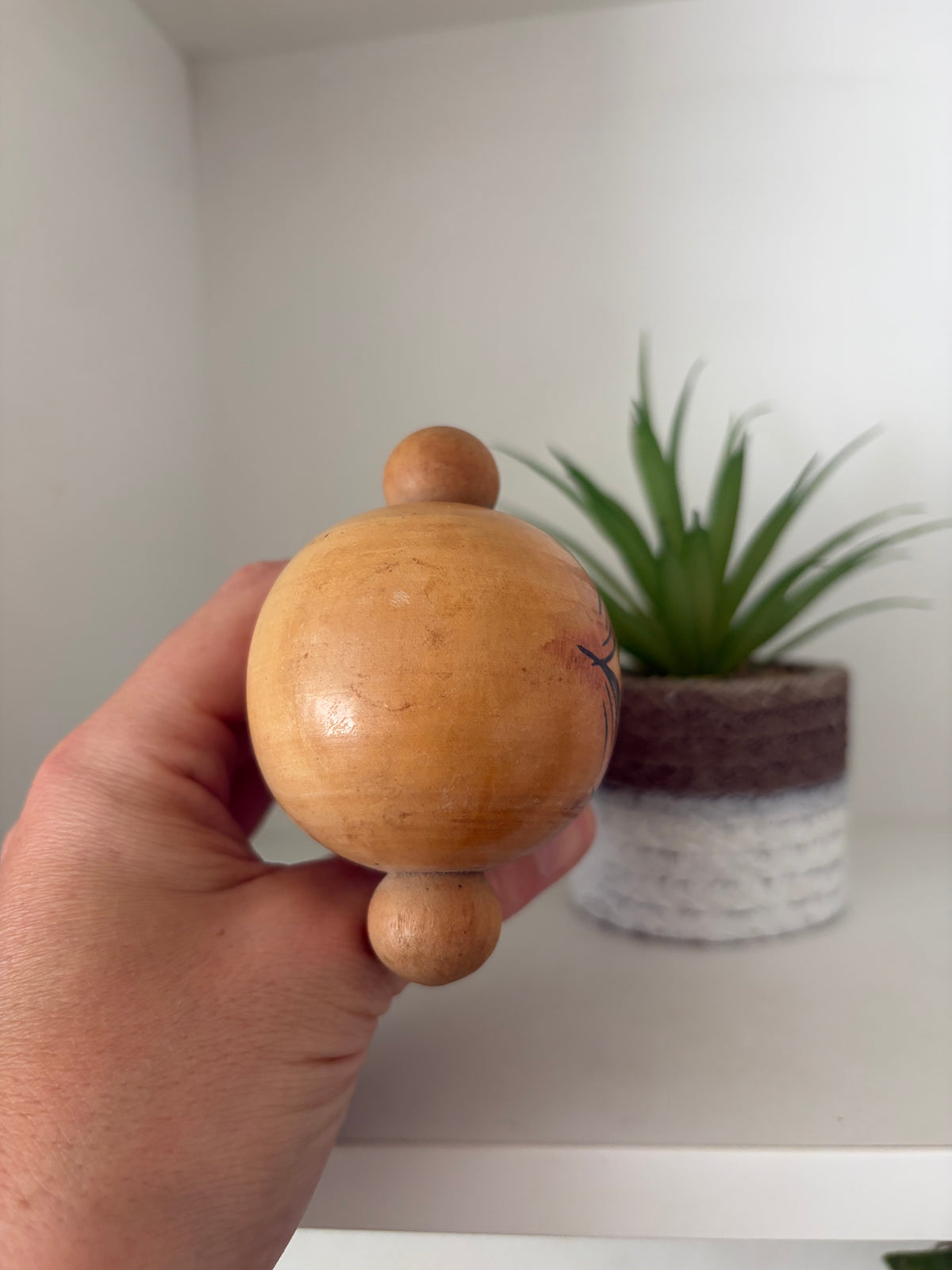 Lovely vintage Sosaku kokeshi by Tomio Ishida