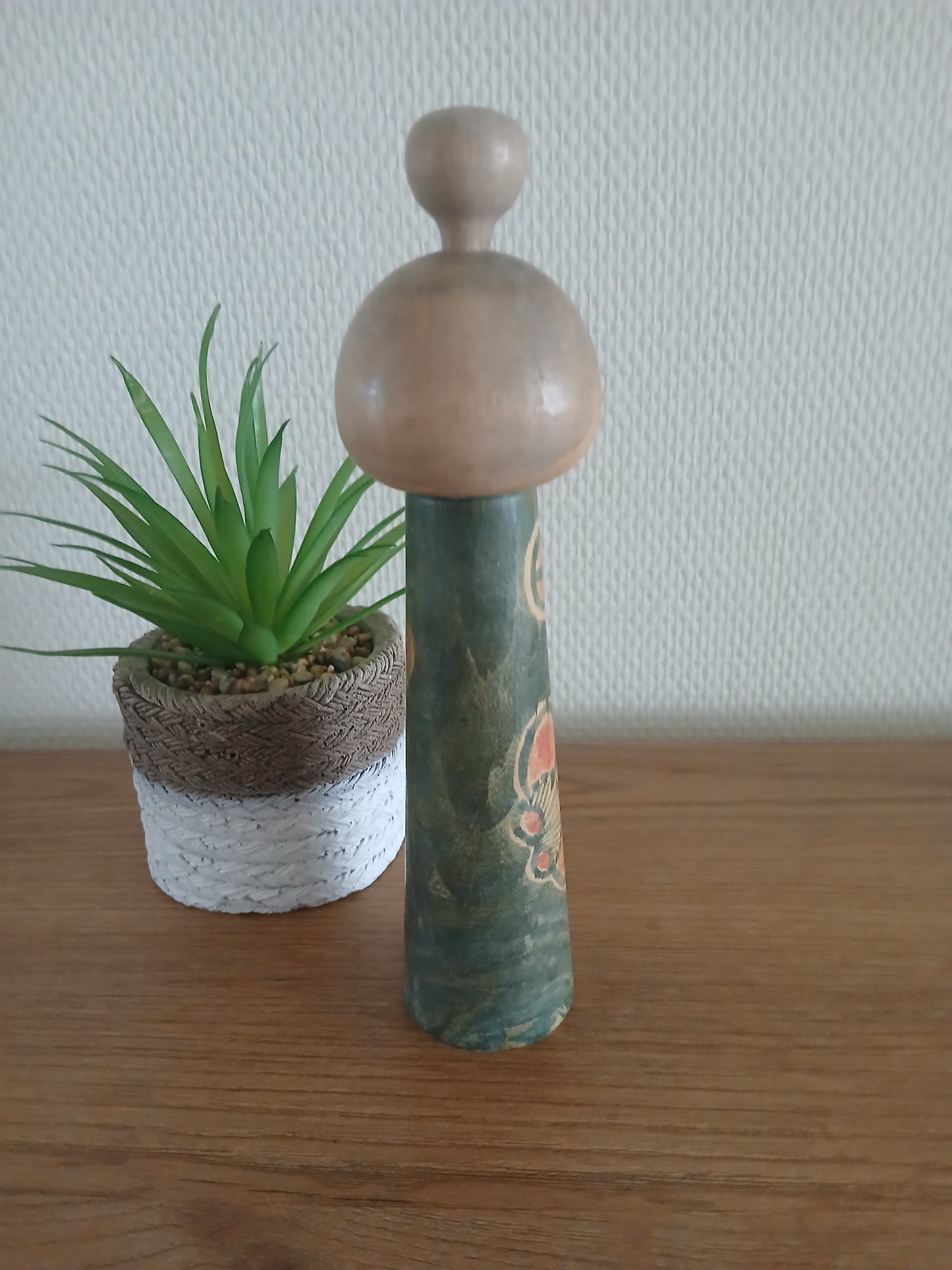 Vintage creative kokeshi by Issetsu Kuribayashi (1924-2011)