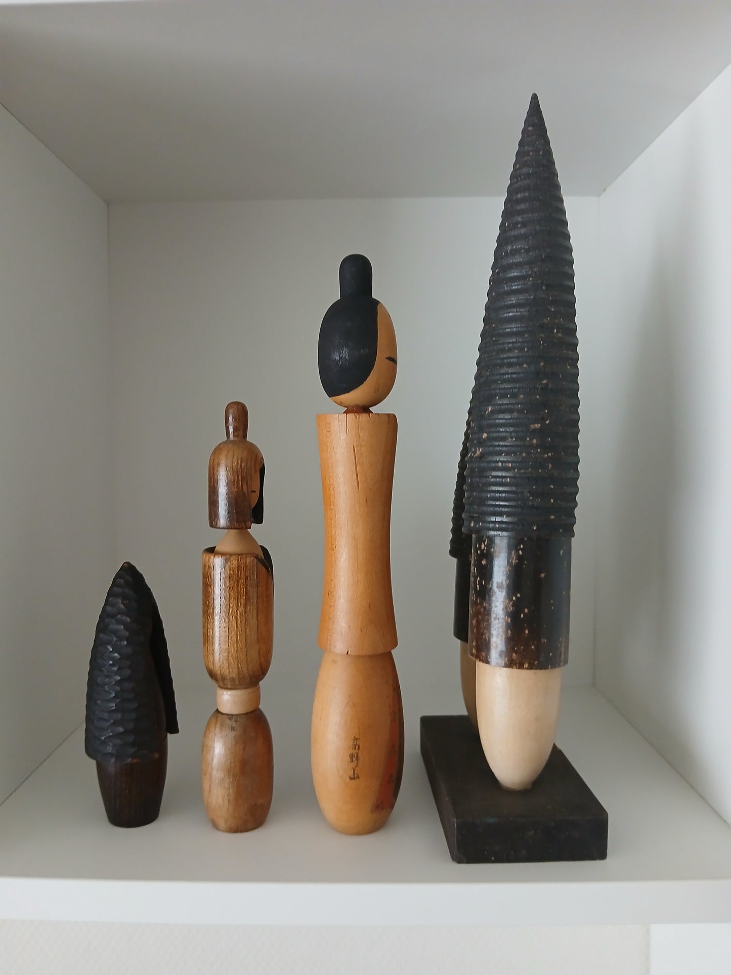 Set of 4 kokeshi by Shozan shido (1932-1995)