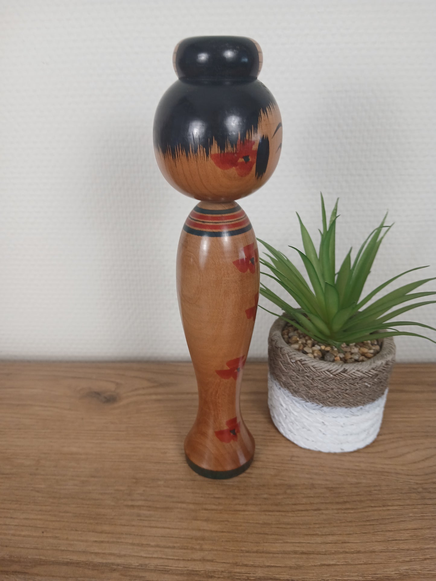 Vintage traditional Togatta kokeshi by Eitaro Sato (1939-)
