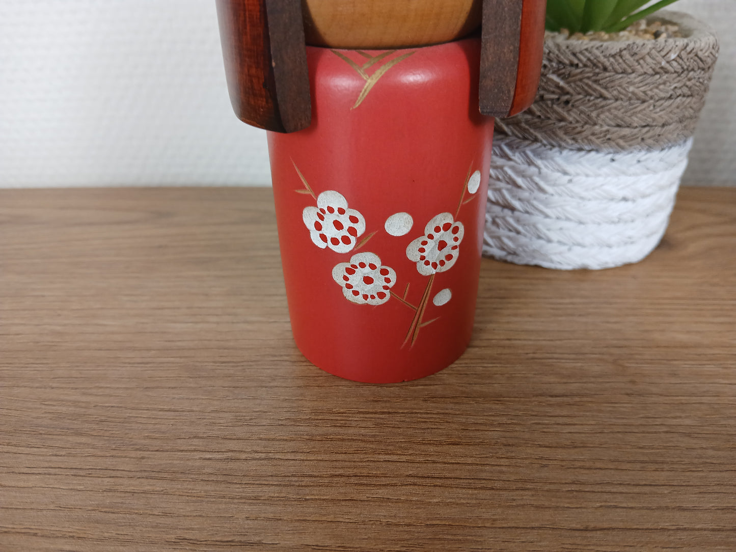 Vintage creative kokeshi with storage box - Dated 1981