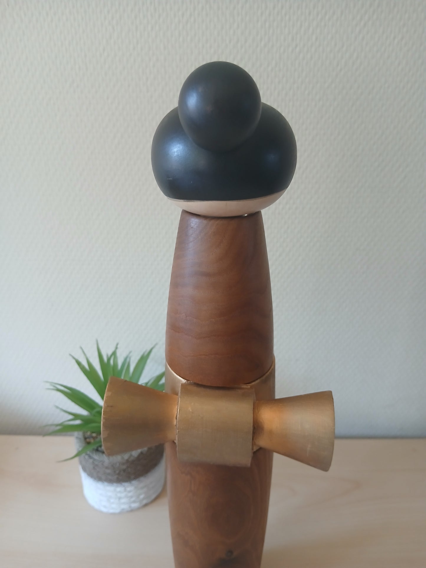 Exclusive elegant lady by Shozan Shido (1932-1995) - With original box