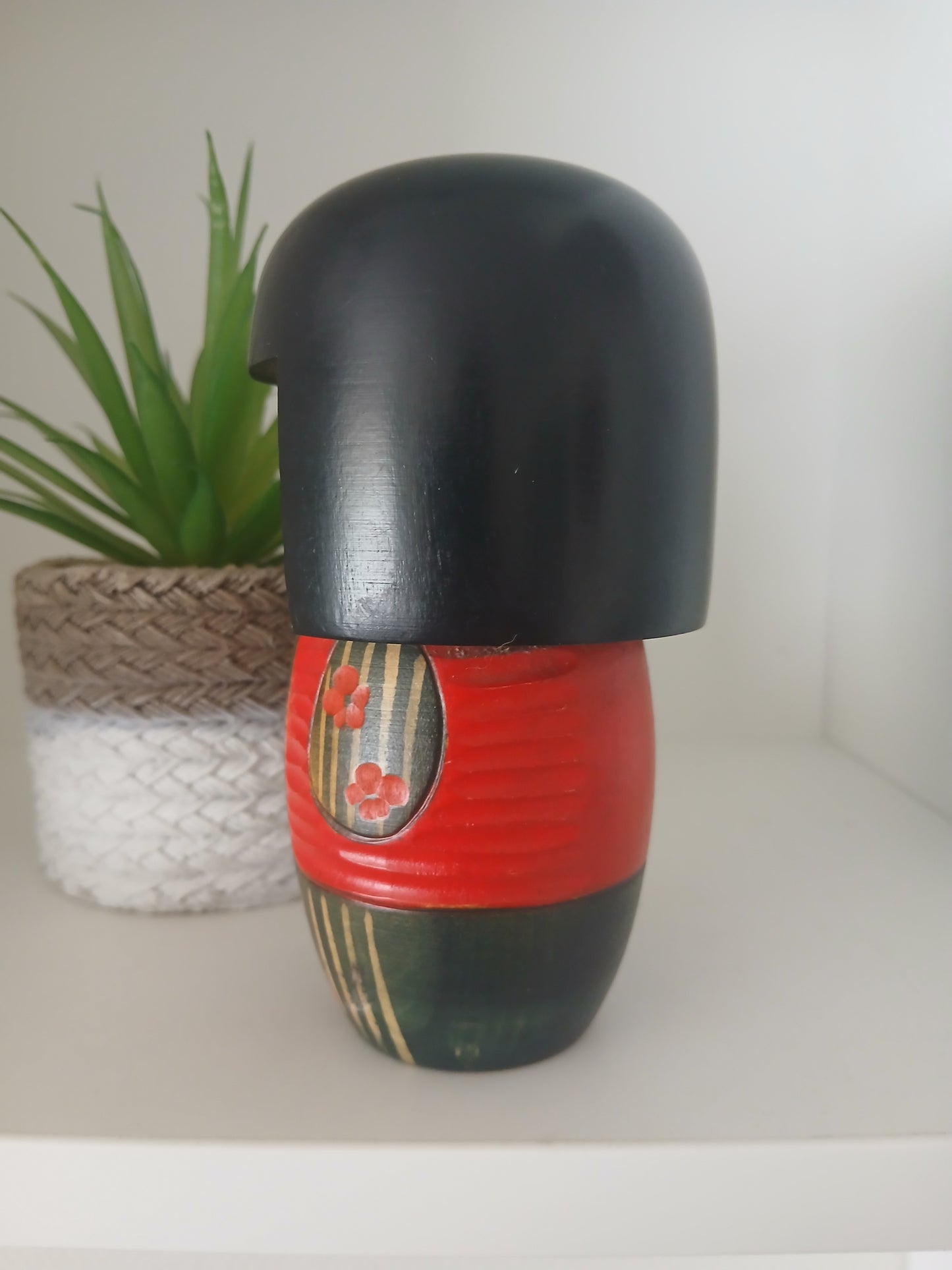 Vintage Gumma kokeshi by Kisaku