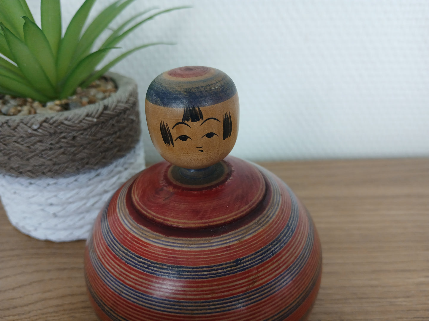 Vintage Ejiko kokeshi by Bunichi Kamata(1900-1984)
