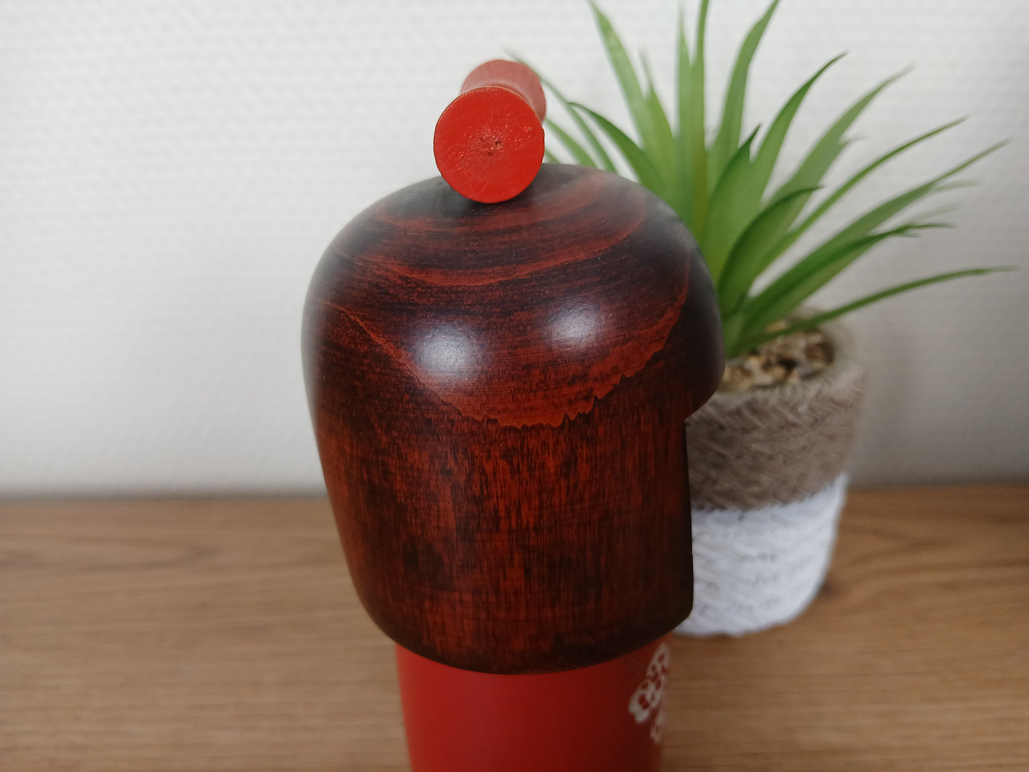 Vintage creative kokeshi with storage box - Dated 1981