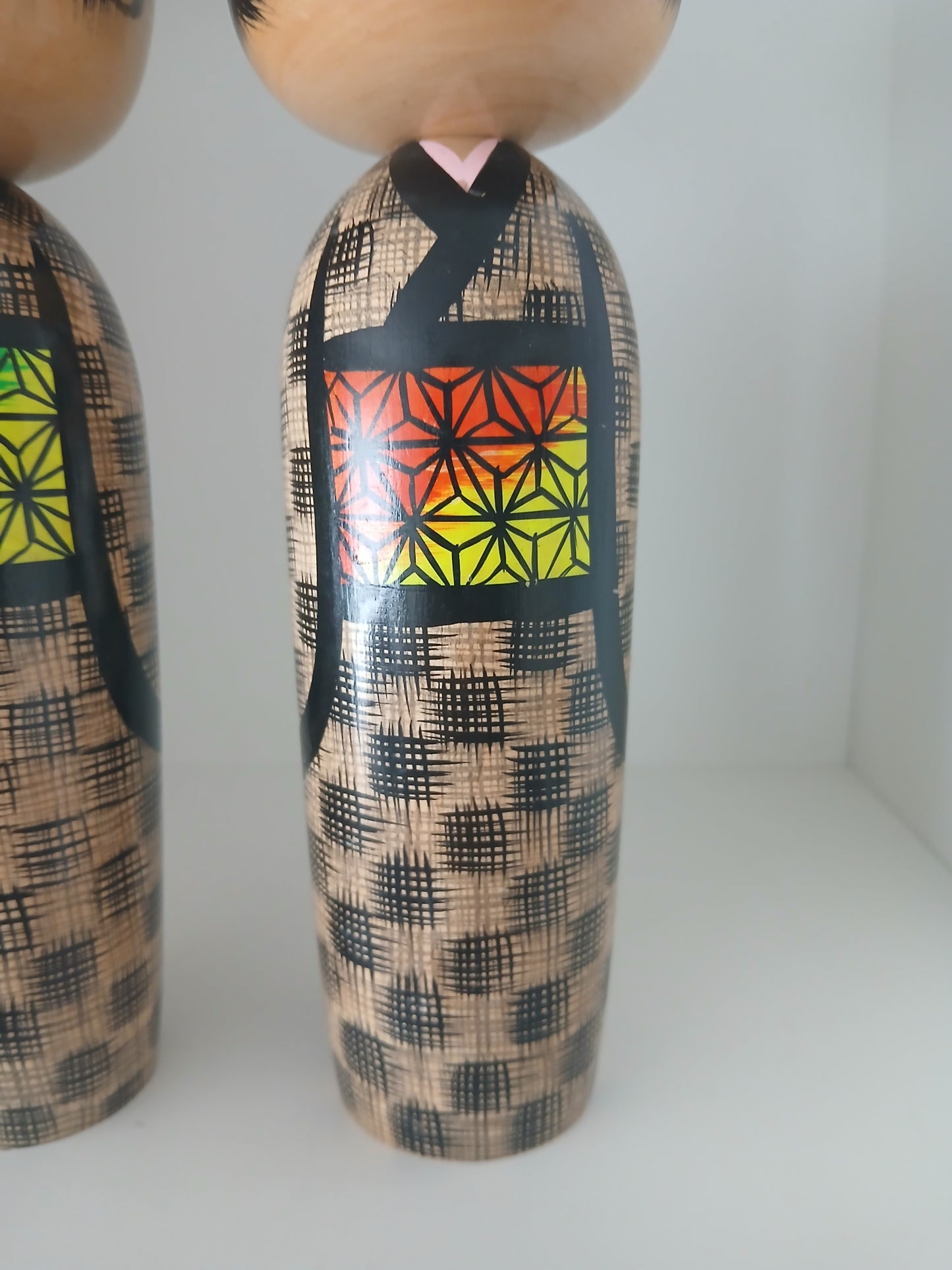 Lovely husband and wife kokeshi by Hoshi