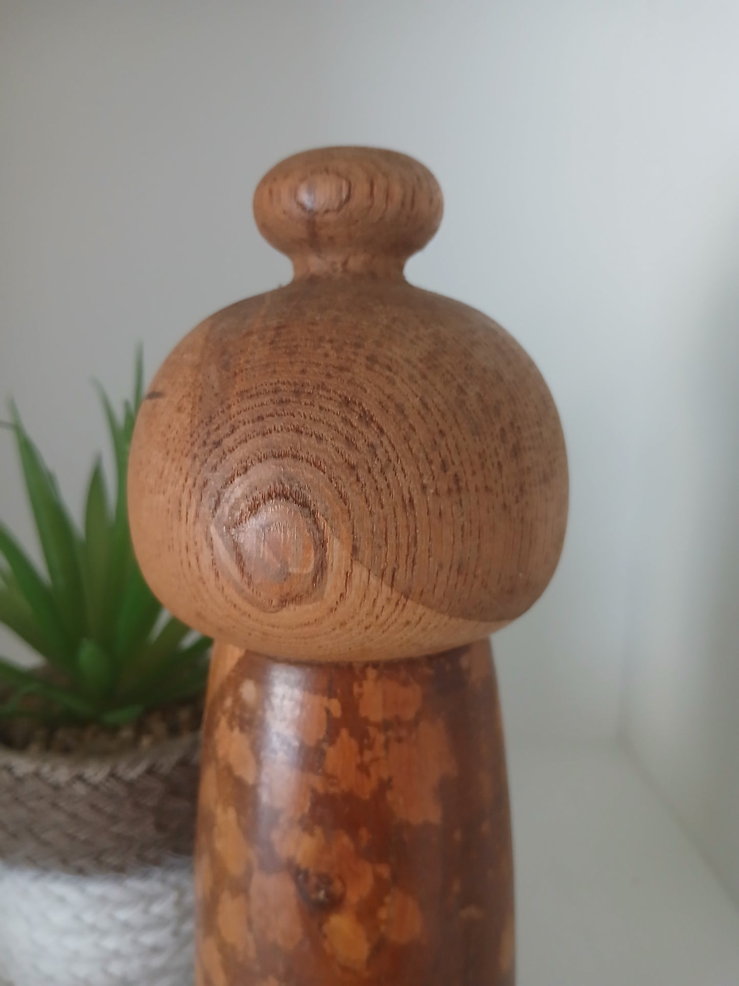 Rare Vintage sosaku kokeshi By Issetsu Kuribayashi (1924-2011)