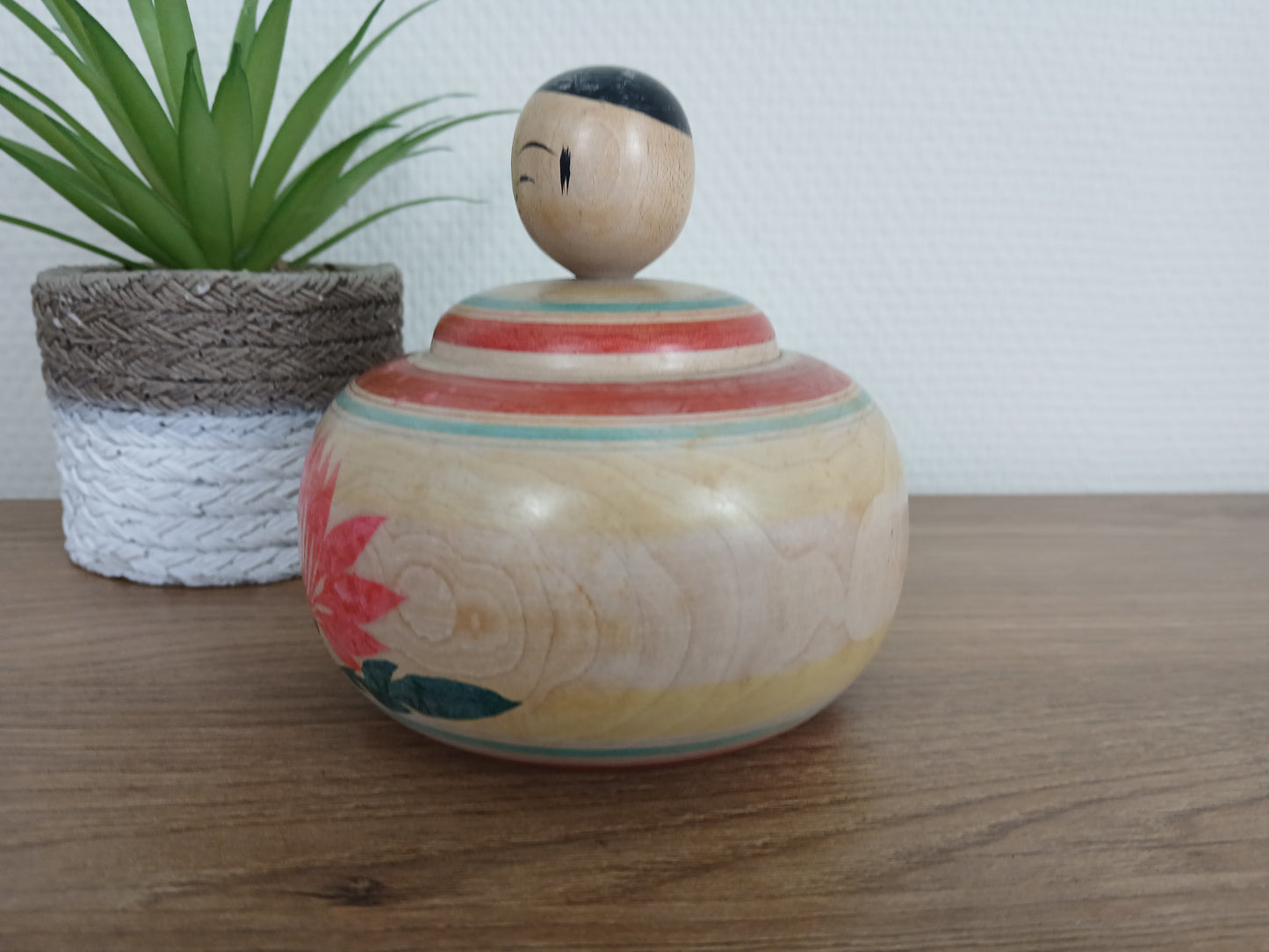Vintage Ejiko kokeshi by Takahashi Morio (1917-2000)