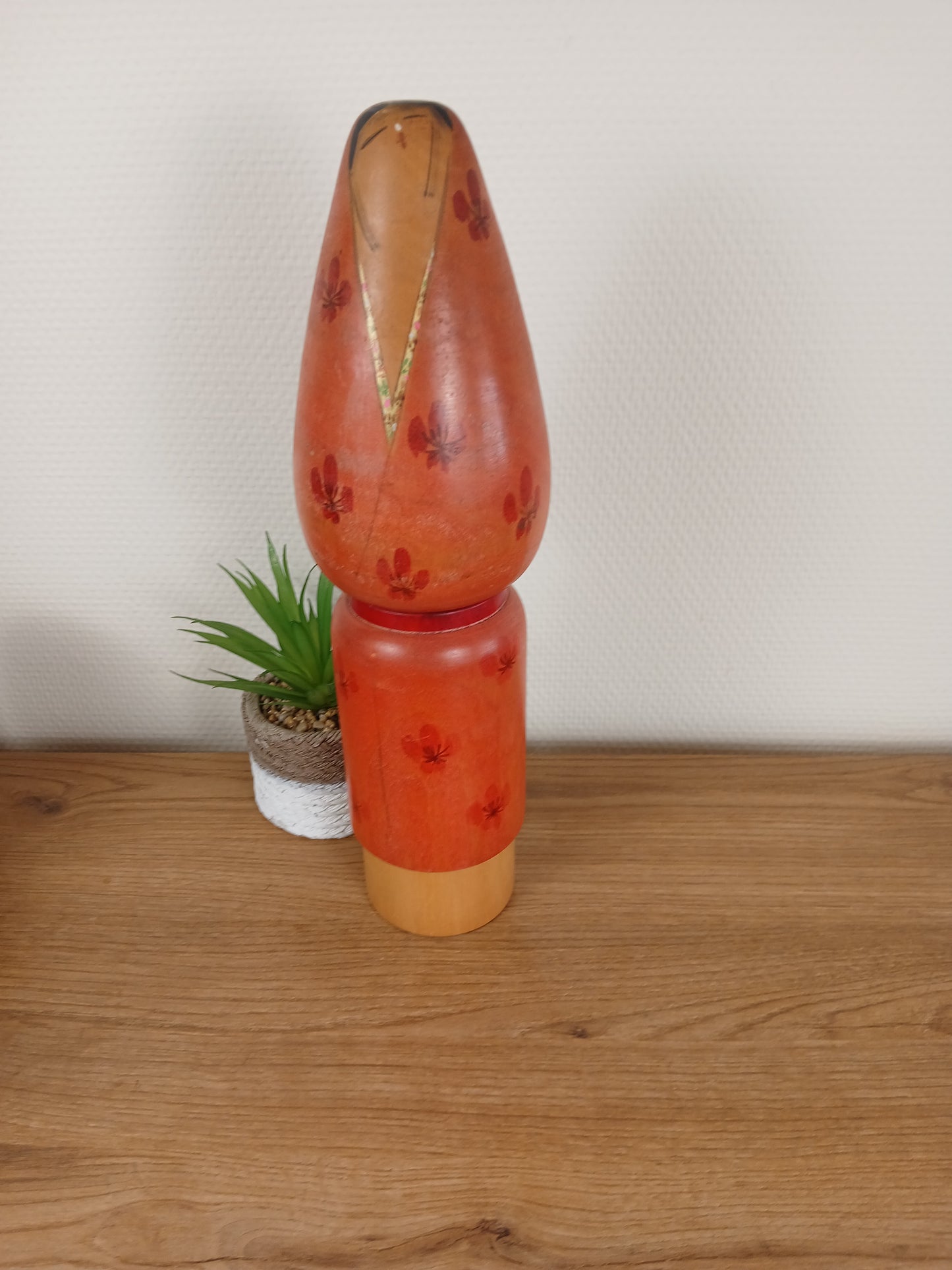 Vintage rare Sosaku Kokeshi made by Hajime Takahashi (1918-2002)