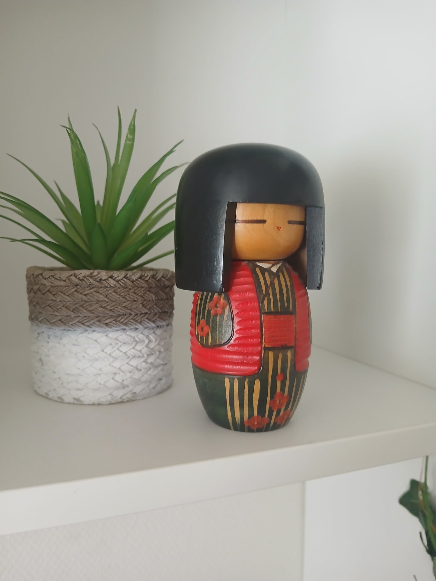 Vintage Gumma kokeshi by Kisaku