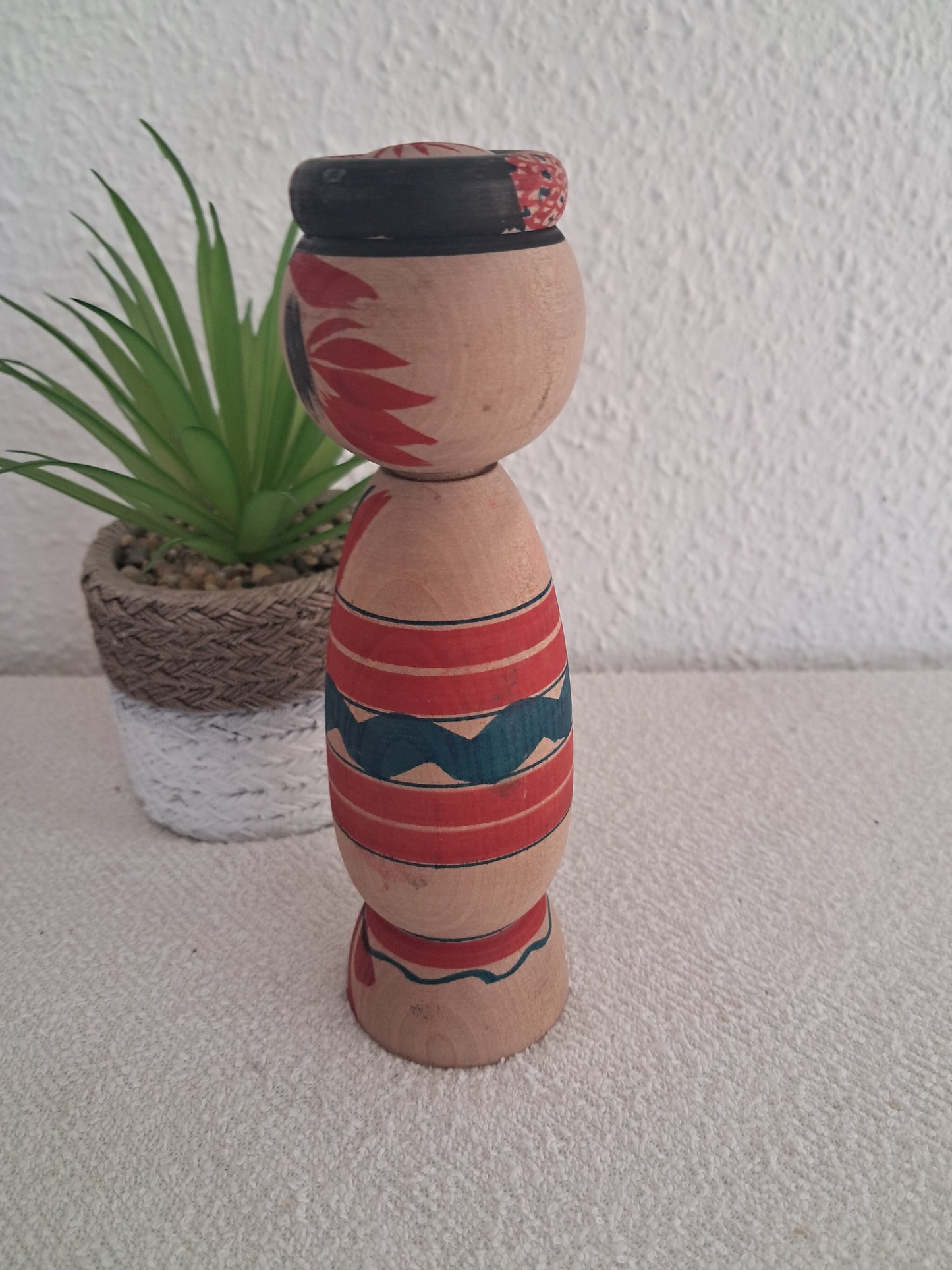 Yajiro kokeshi by Niyama Yoshinori (1960~)