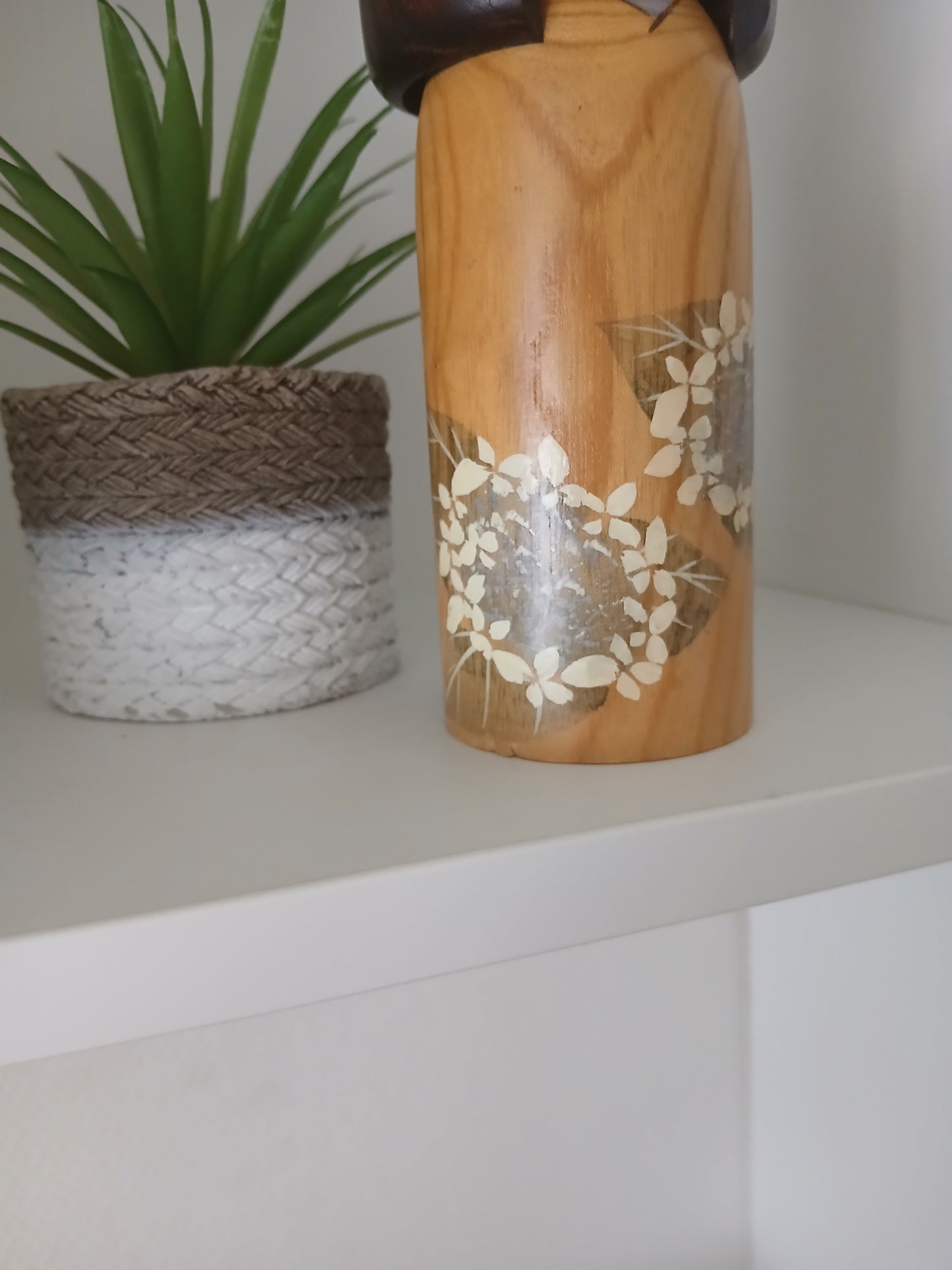 Vintage Gumma kokeshi by Usaburo