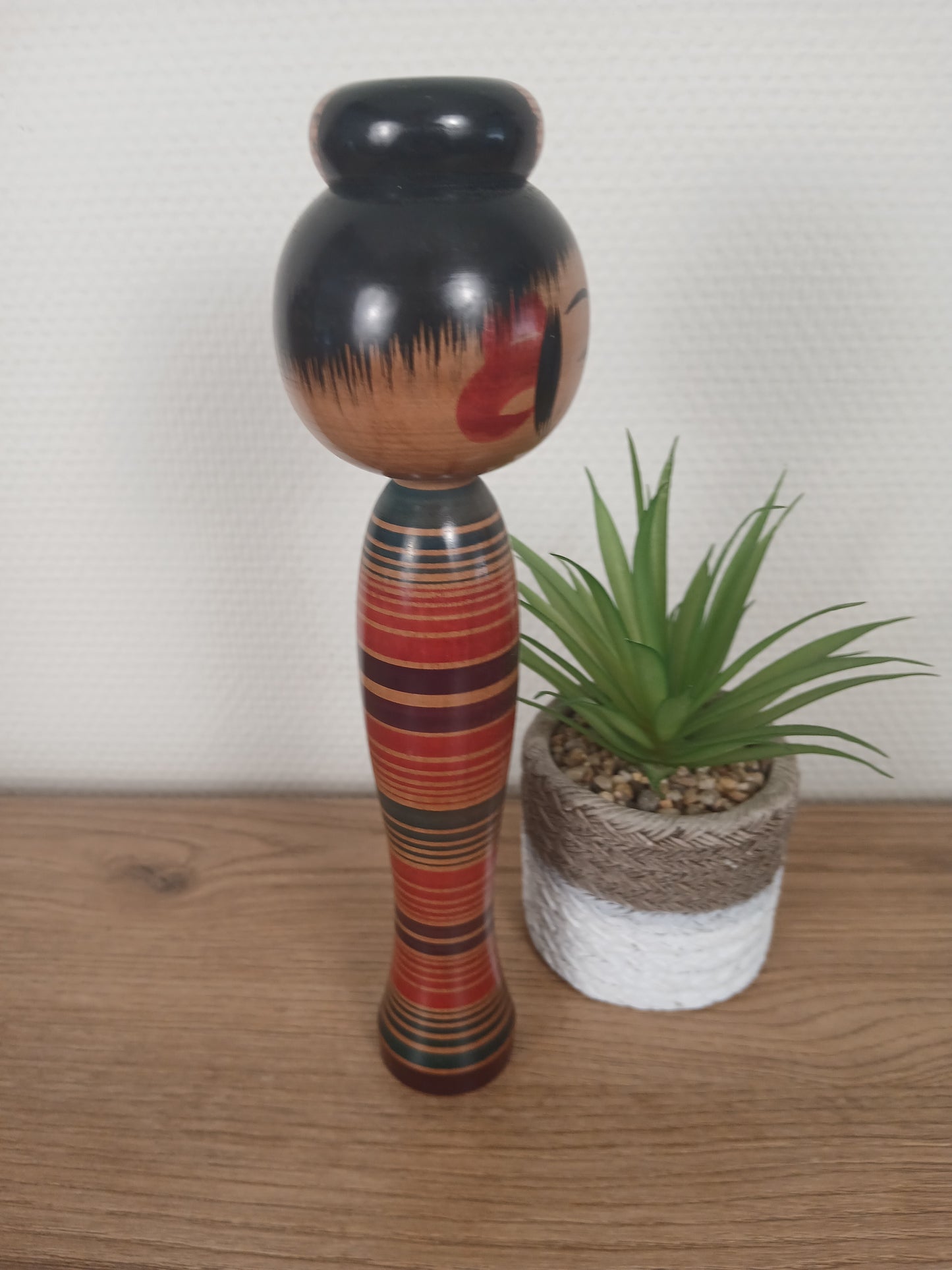 Vintage traditional Togatta kokeshi by Eitaro Sato (1939-)