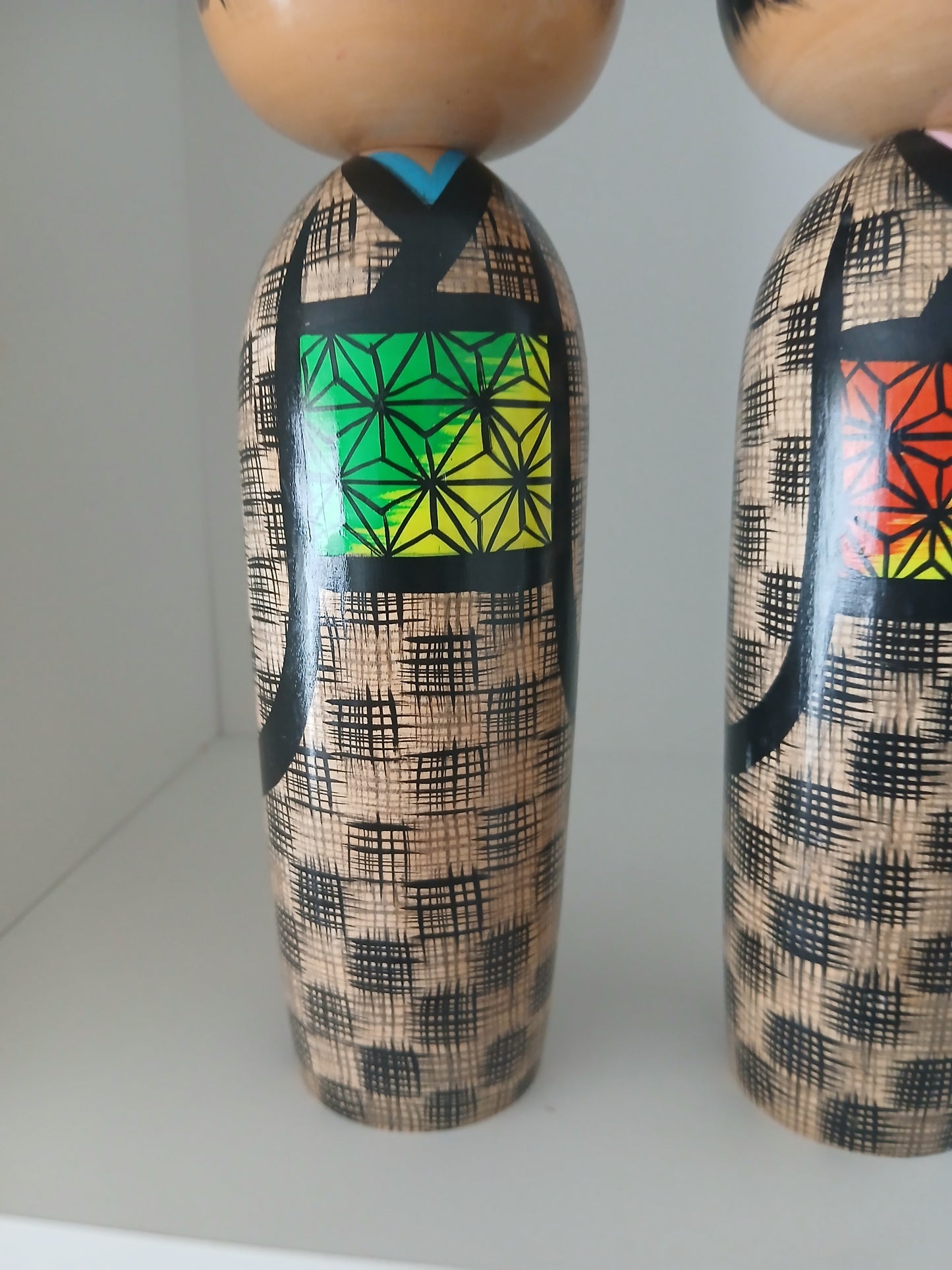 Lovely husband and wife kokeshi by Hoshi