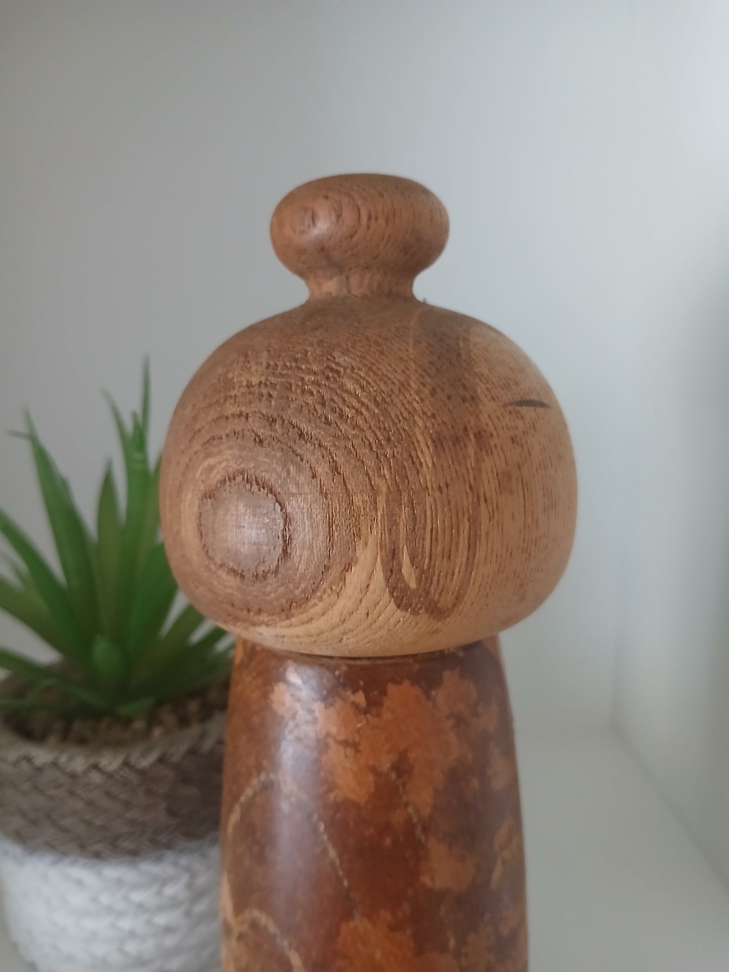 Rare Vintage sosaku kokeshi By Issetsu Kuribayashi (1924-2011)