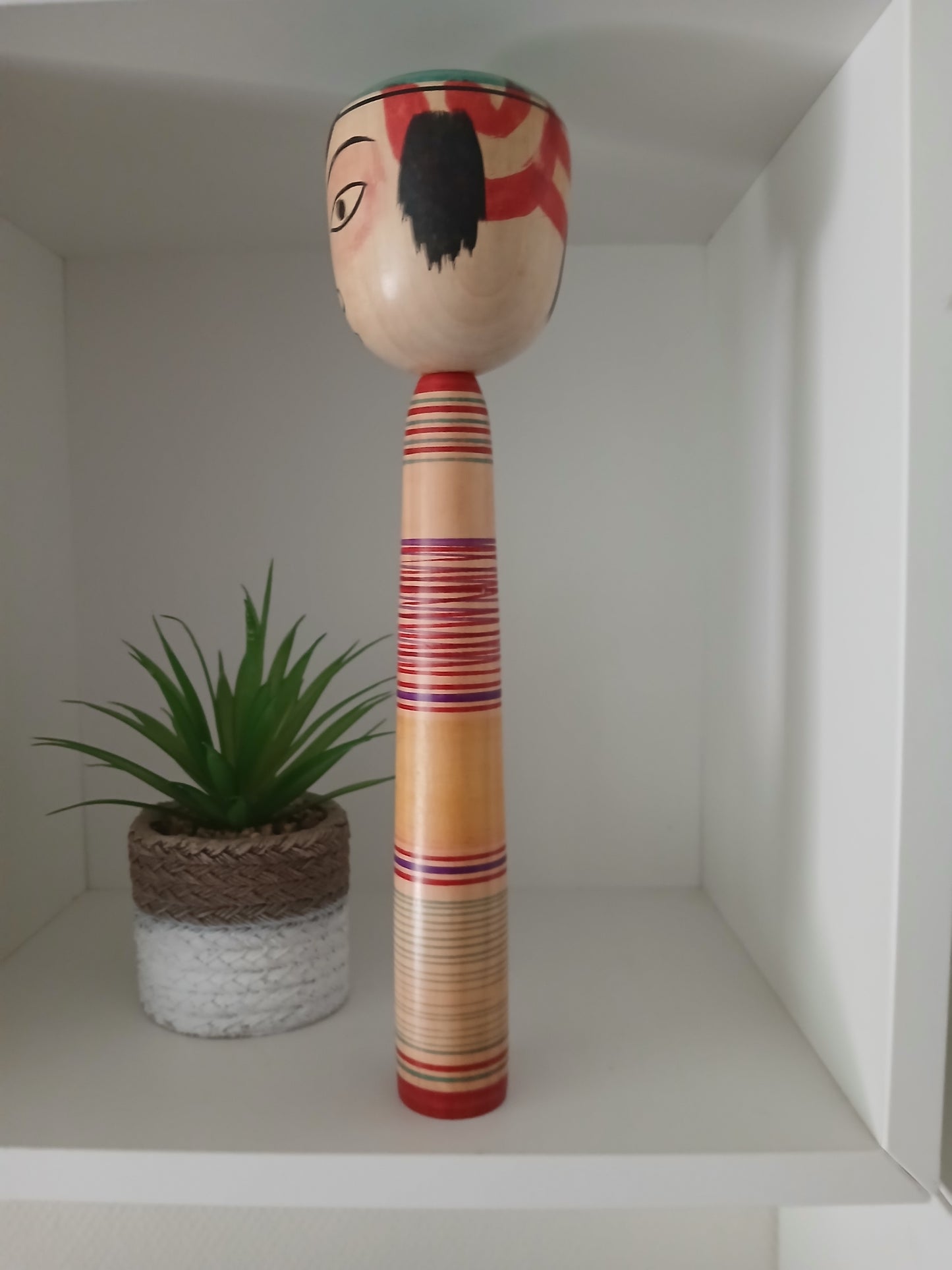 Vintage traditional Nakanosawa kokeshi by Iwamoto Yoshizo (1912-1973)