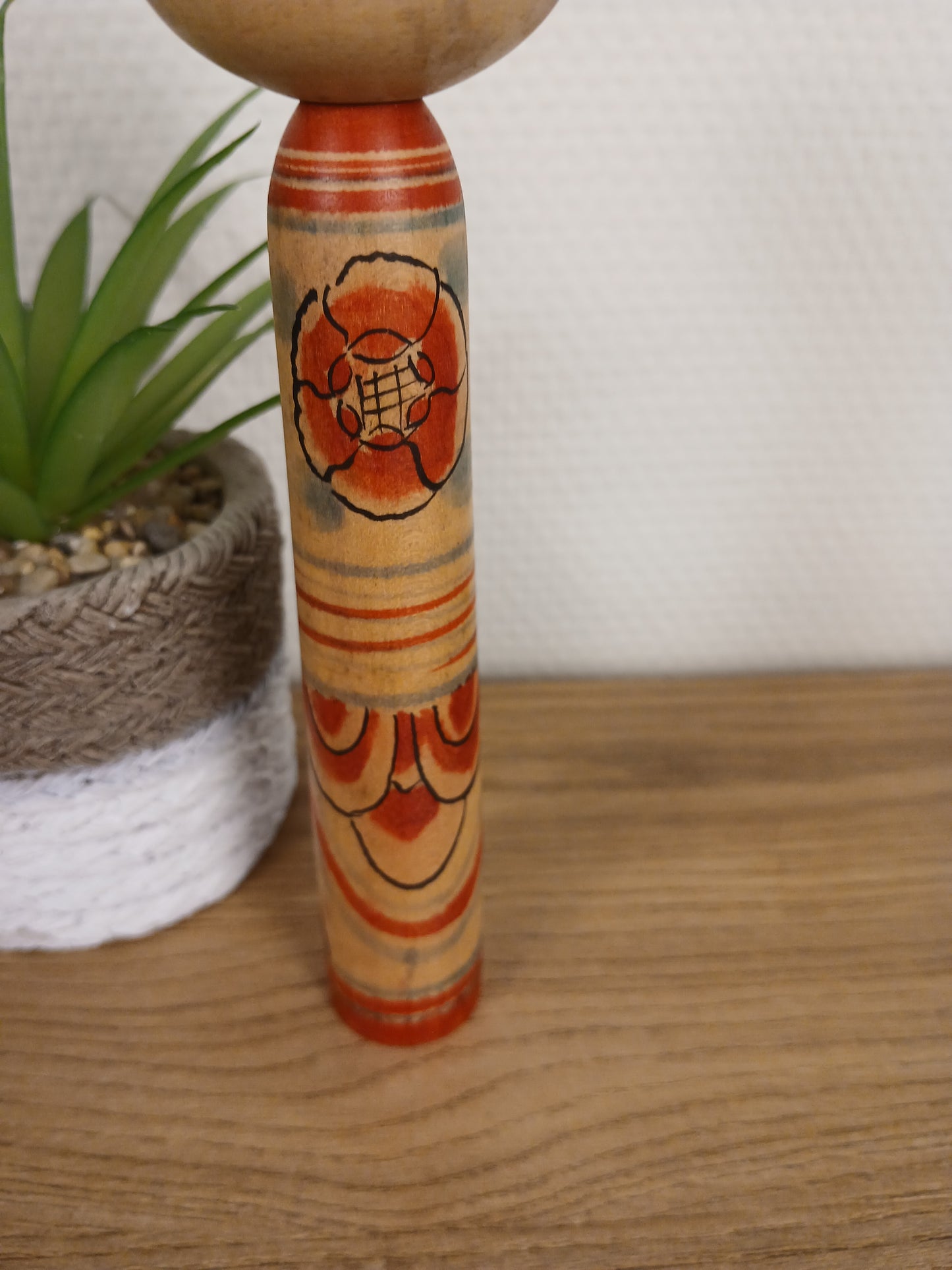 Traditional vintage Nakanosawa Kokeshi by Seya Juji (1924-2004)