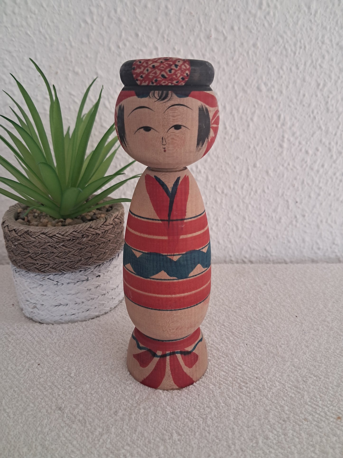 Yajiro kokeshi by Niyama Yoshinori (1960~)