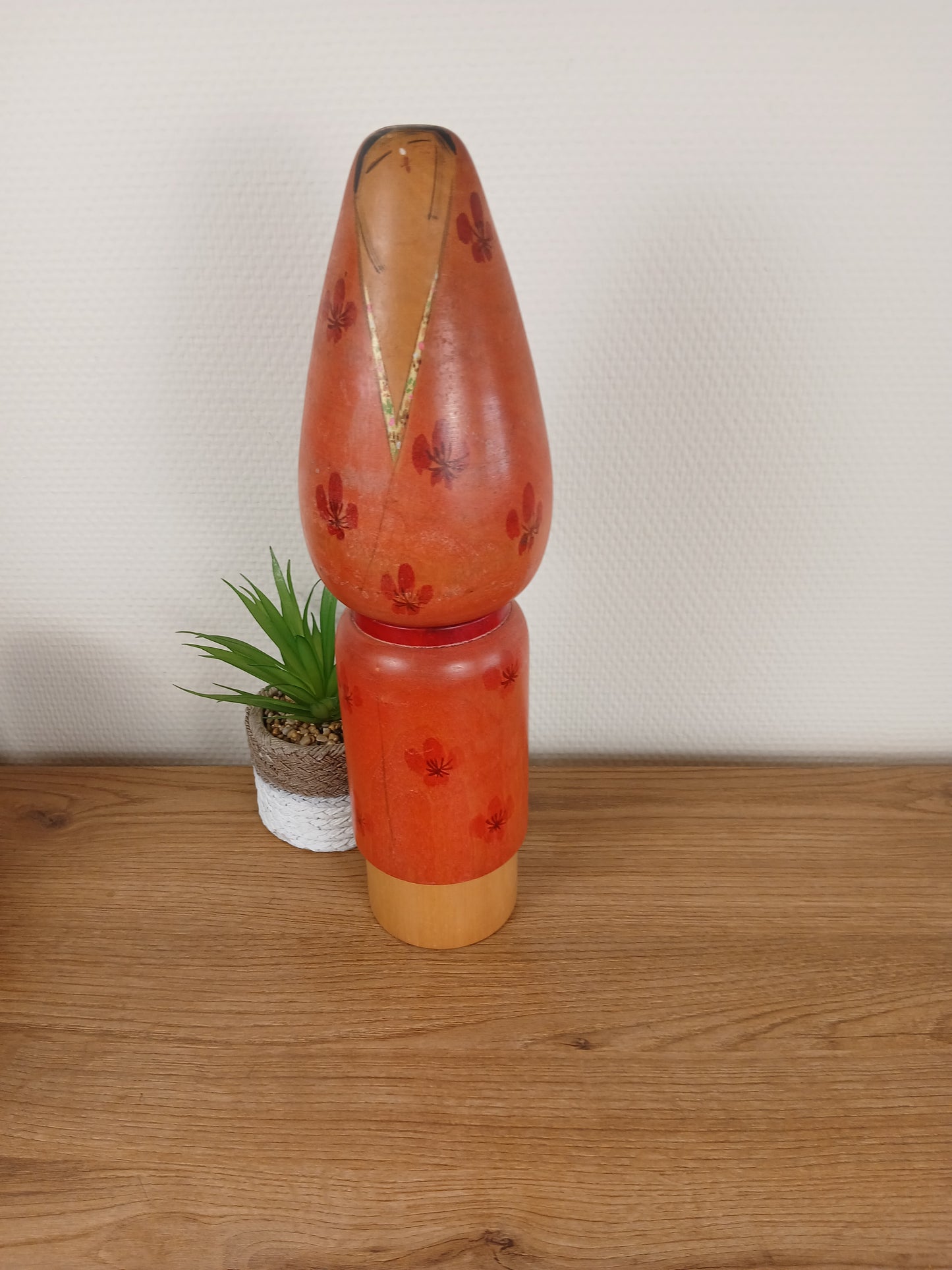 Vintage rare Sosaku Kokeshi made by Hajime Takahashi (1918-2002)