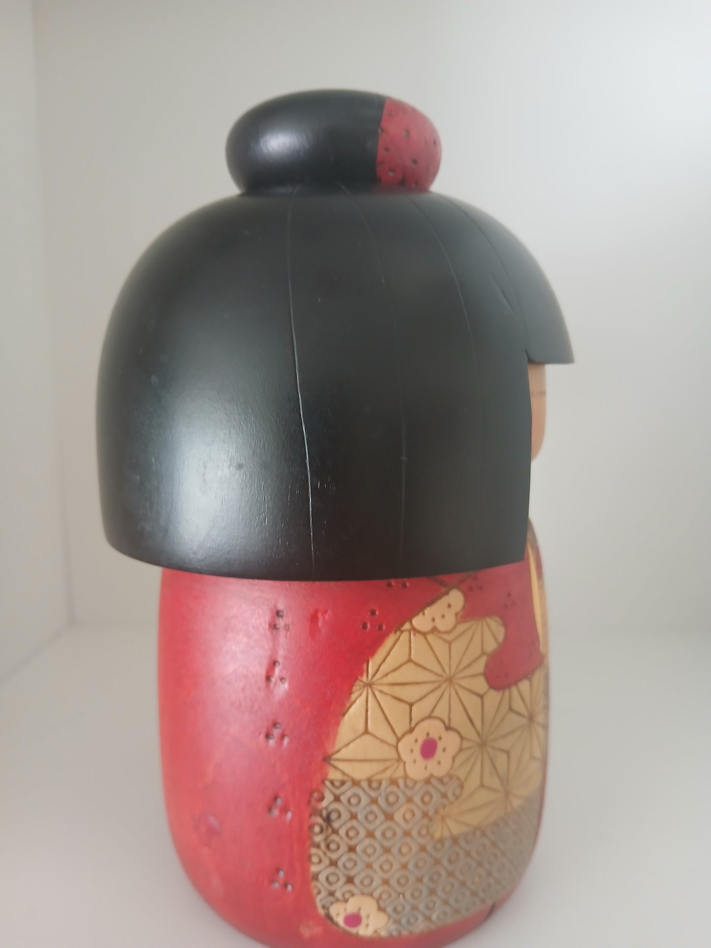 Vintage Gumma kokeshi made by Kazuo Takamizawa (1927-)