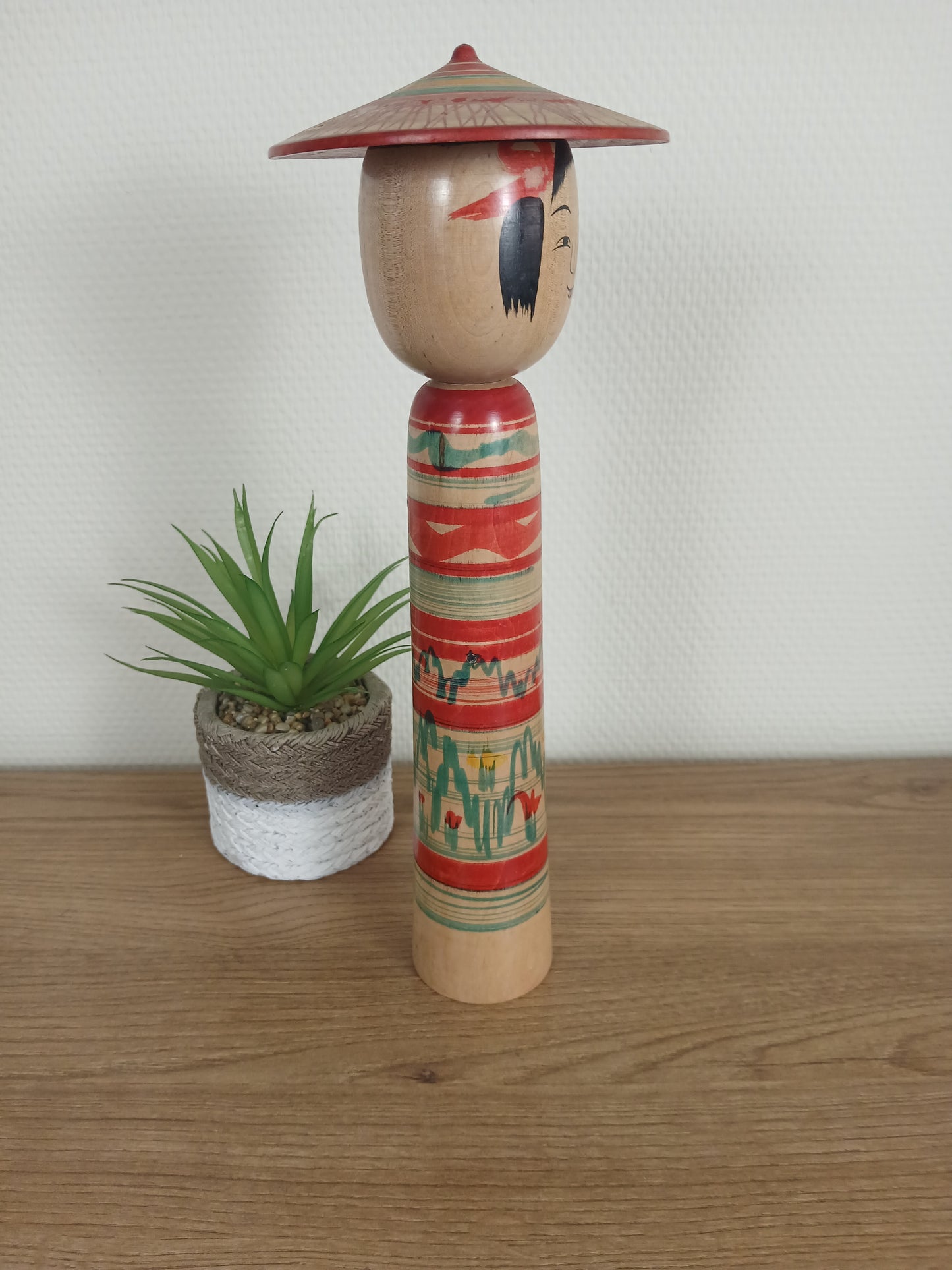 Vintage big Tsuchiyu Kokeshi by Jinnohara Kazunori with hat