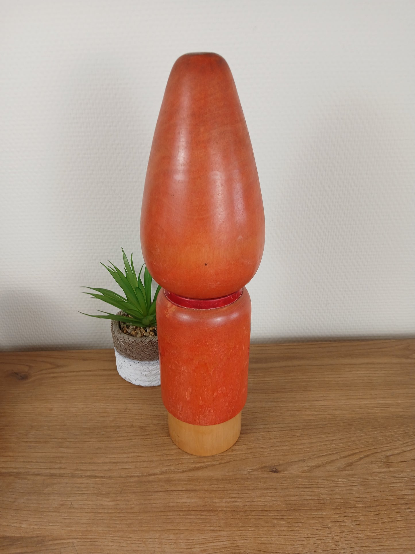 Vintage rare Sosaku Kokeshi made by Hajime Takahashi (1918-2002)