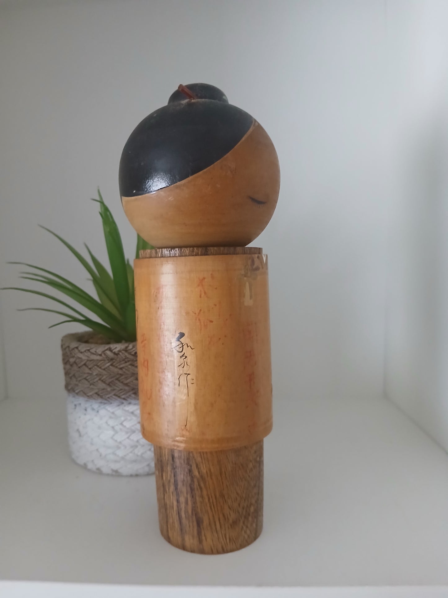 Award winning kokeshi made by Izumi Ueda