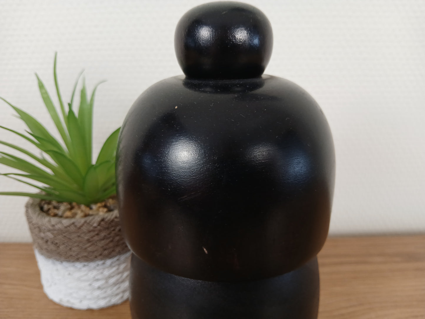 Vintage Gumma kokeshi By Kazuo Takamizawa (1927-)