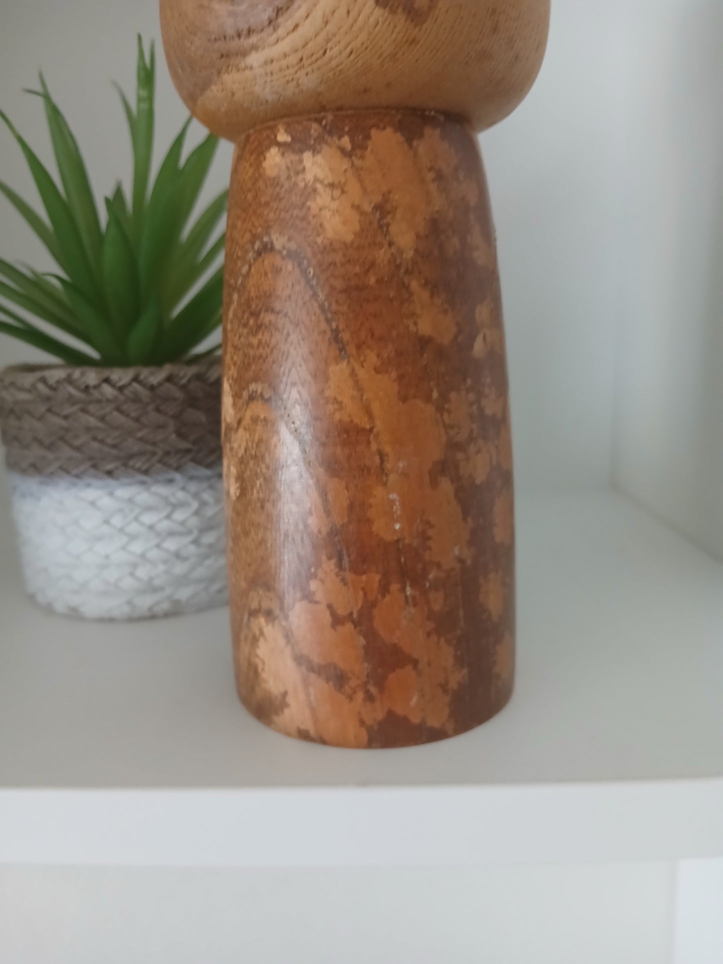 Rare Vintage sosaku kokeshi By Issetsu Kuribayashi (1924-2011)