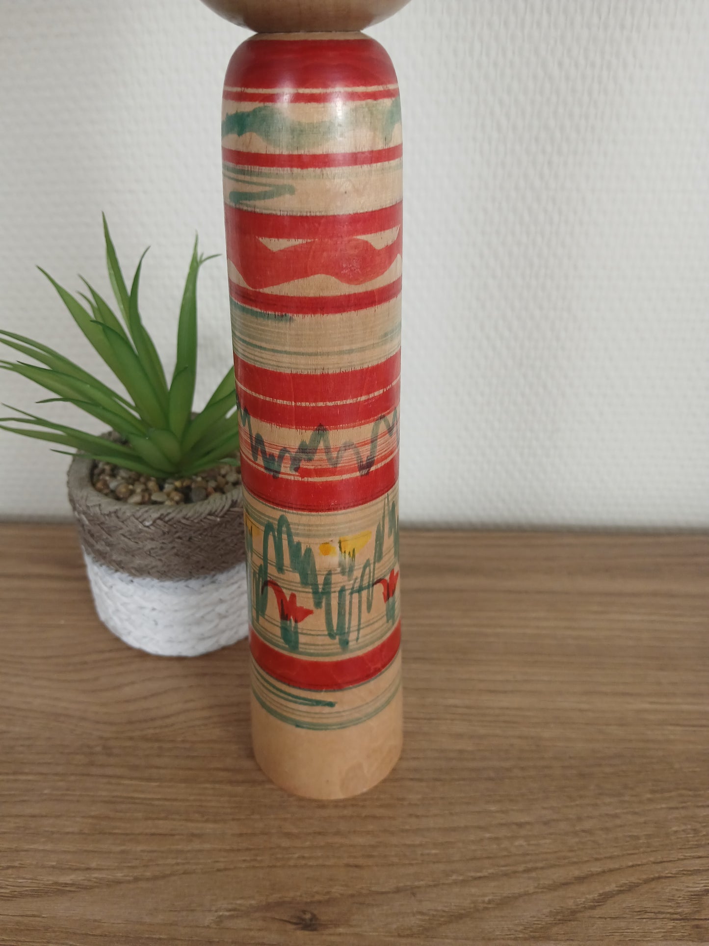 Vintage big Tsuchiyu Kokeshi by Jinnohara Kazunori with hat