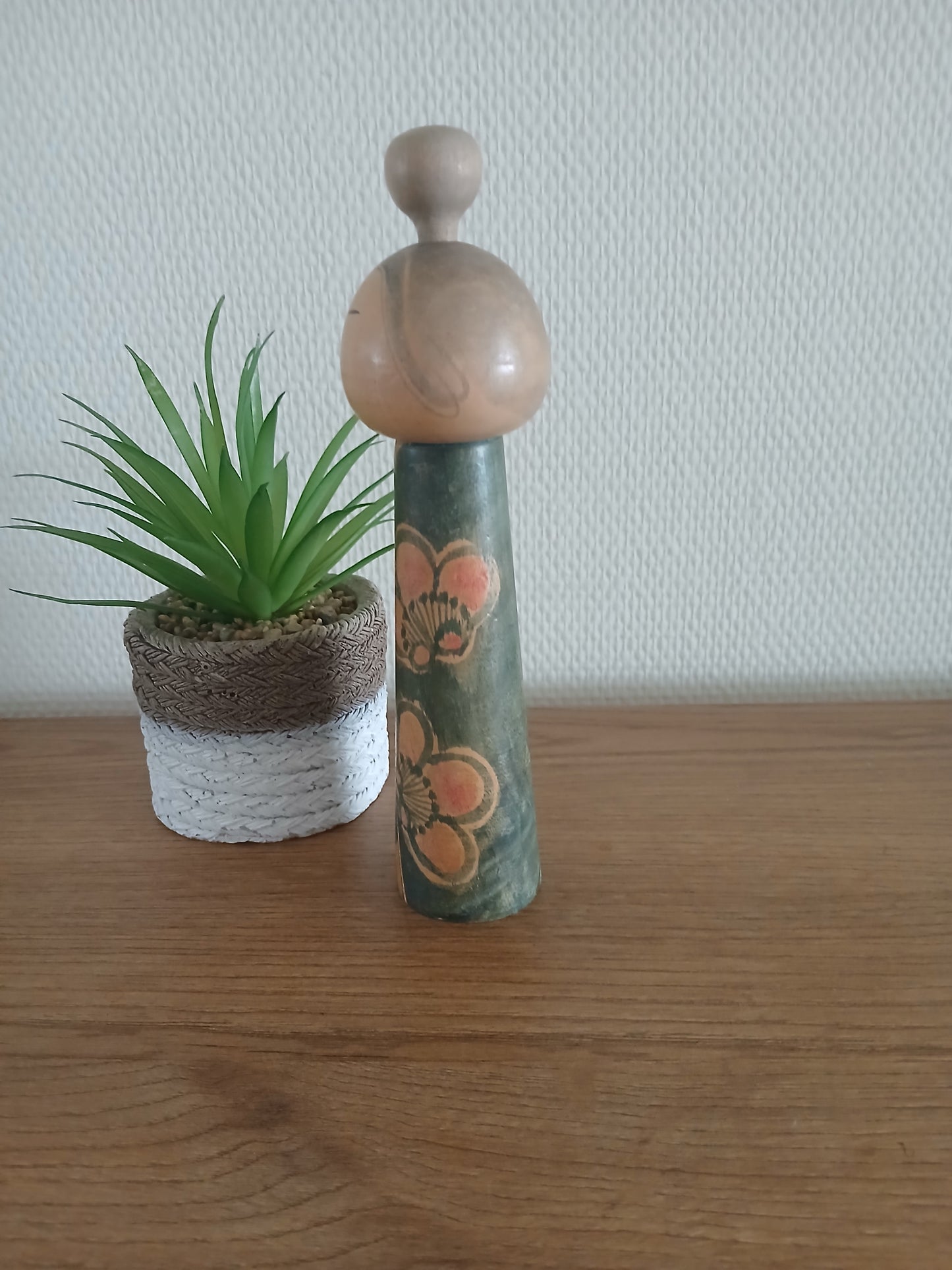 Vintage creative kokeshi by Issetsu Kuribayashi (1924-2011)