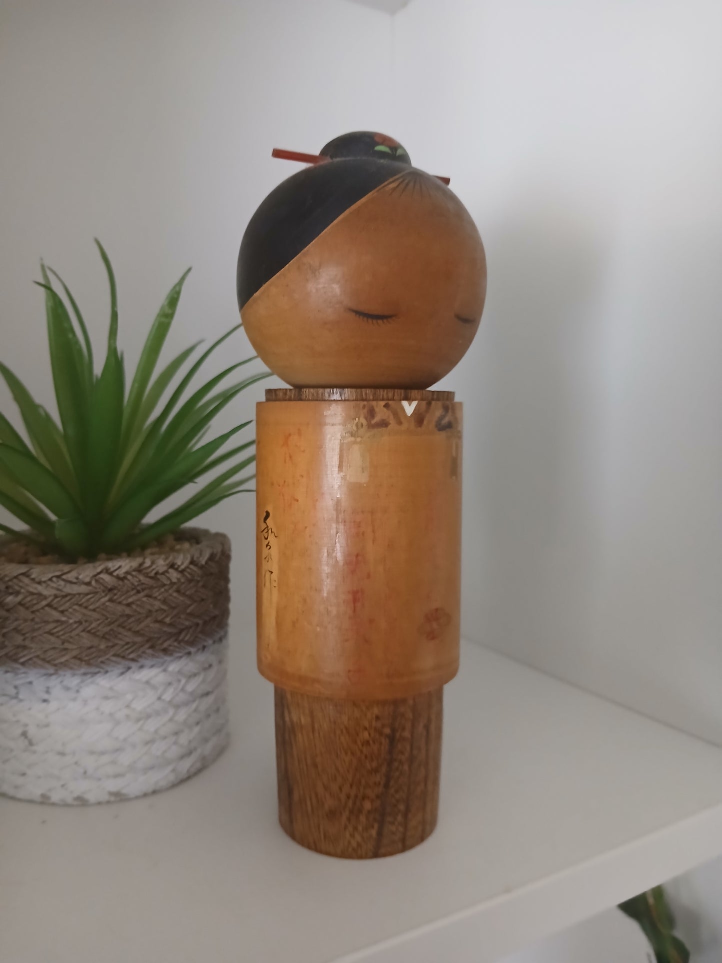 Award winning kokeshi made by Izumi Ueda