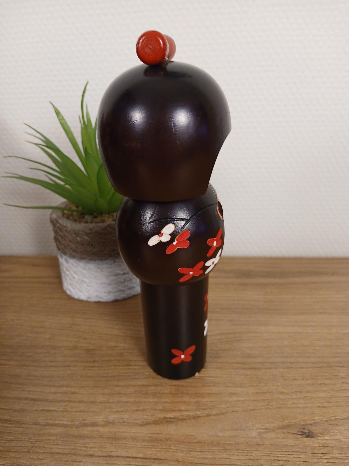 Vintage Gumma kokeshi made by Miyashita Hajime (1940-)