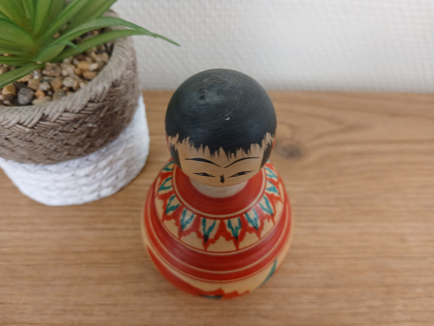 Vintage Ejiko kokeshi by Umeki Shuichi - With container