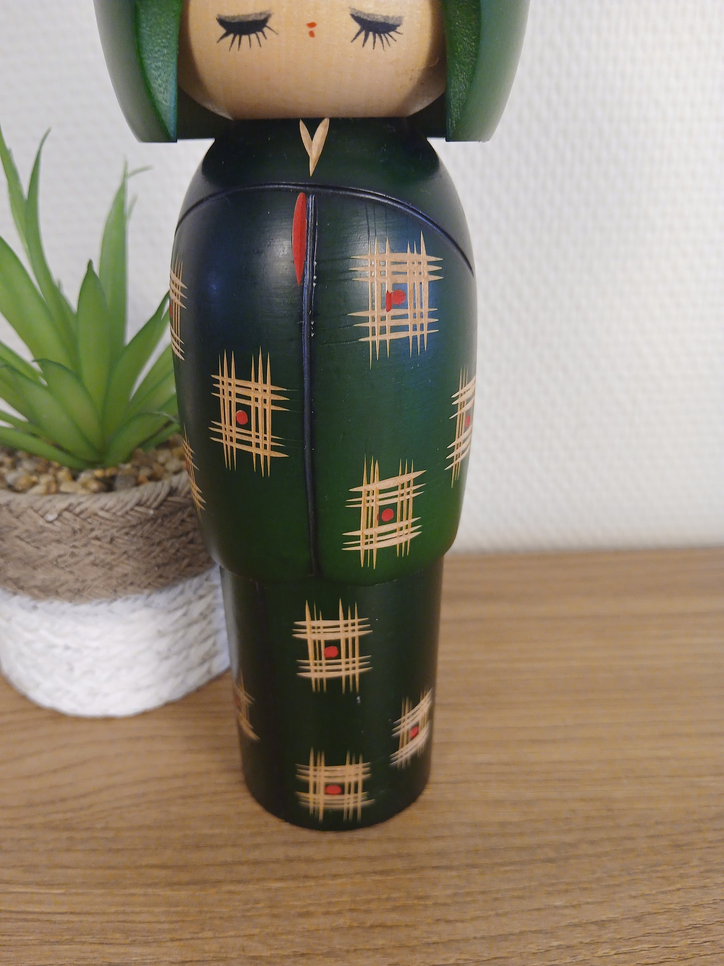 Vintage Gumma Kokeshi by Miyashita Hajime (1940-)