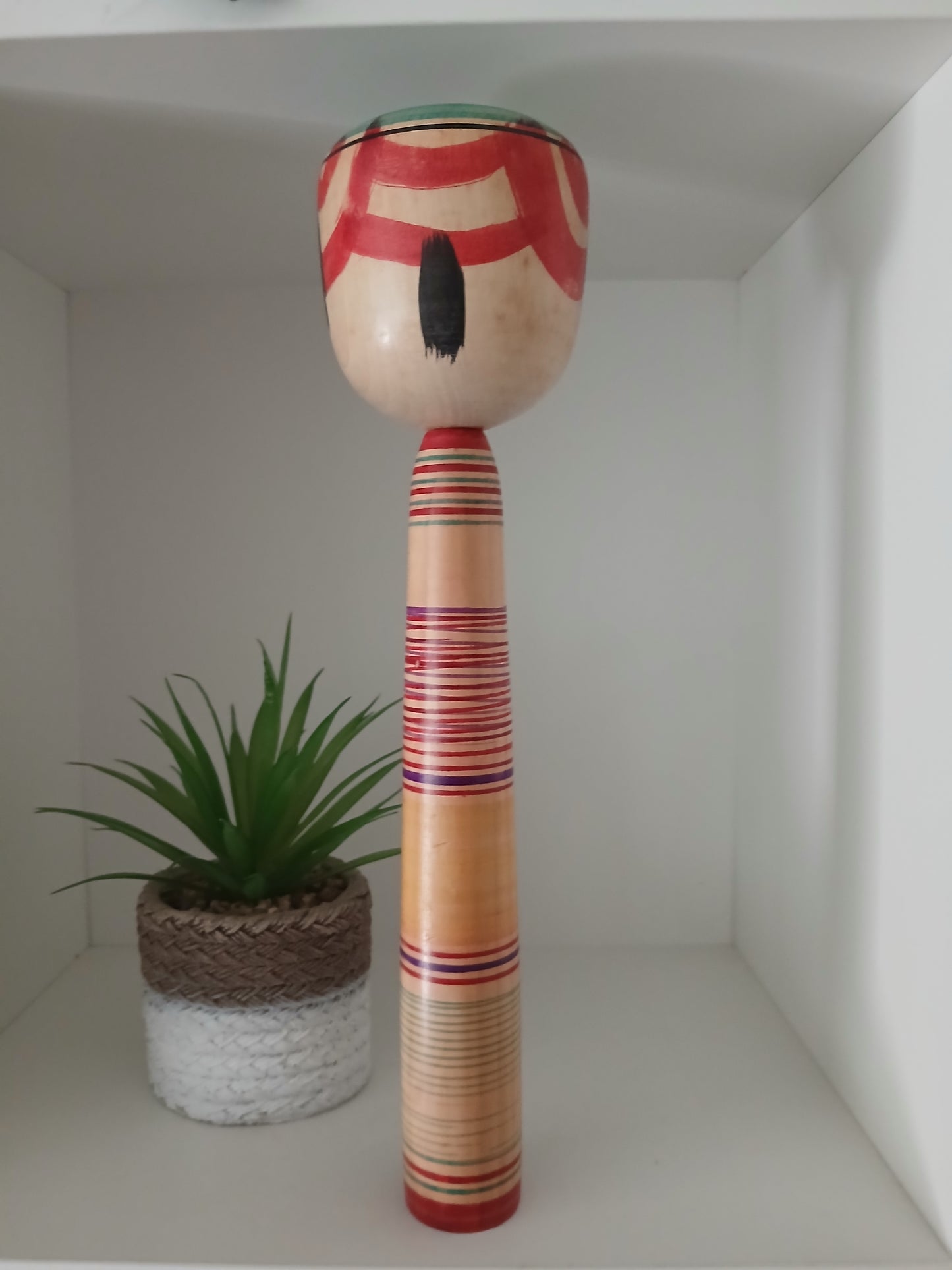 Vintage traditional Nakanosawa kokeshi by Iwamoto Yoshizo (1912-1973)