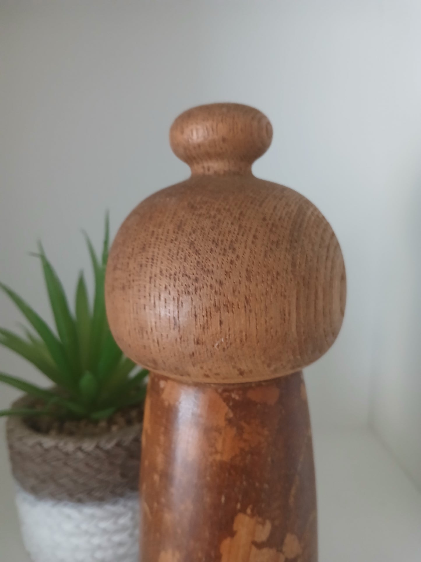 Rare Vintage sosaku kokeshi By Issetsu Kuribayashi (1924-2011)