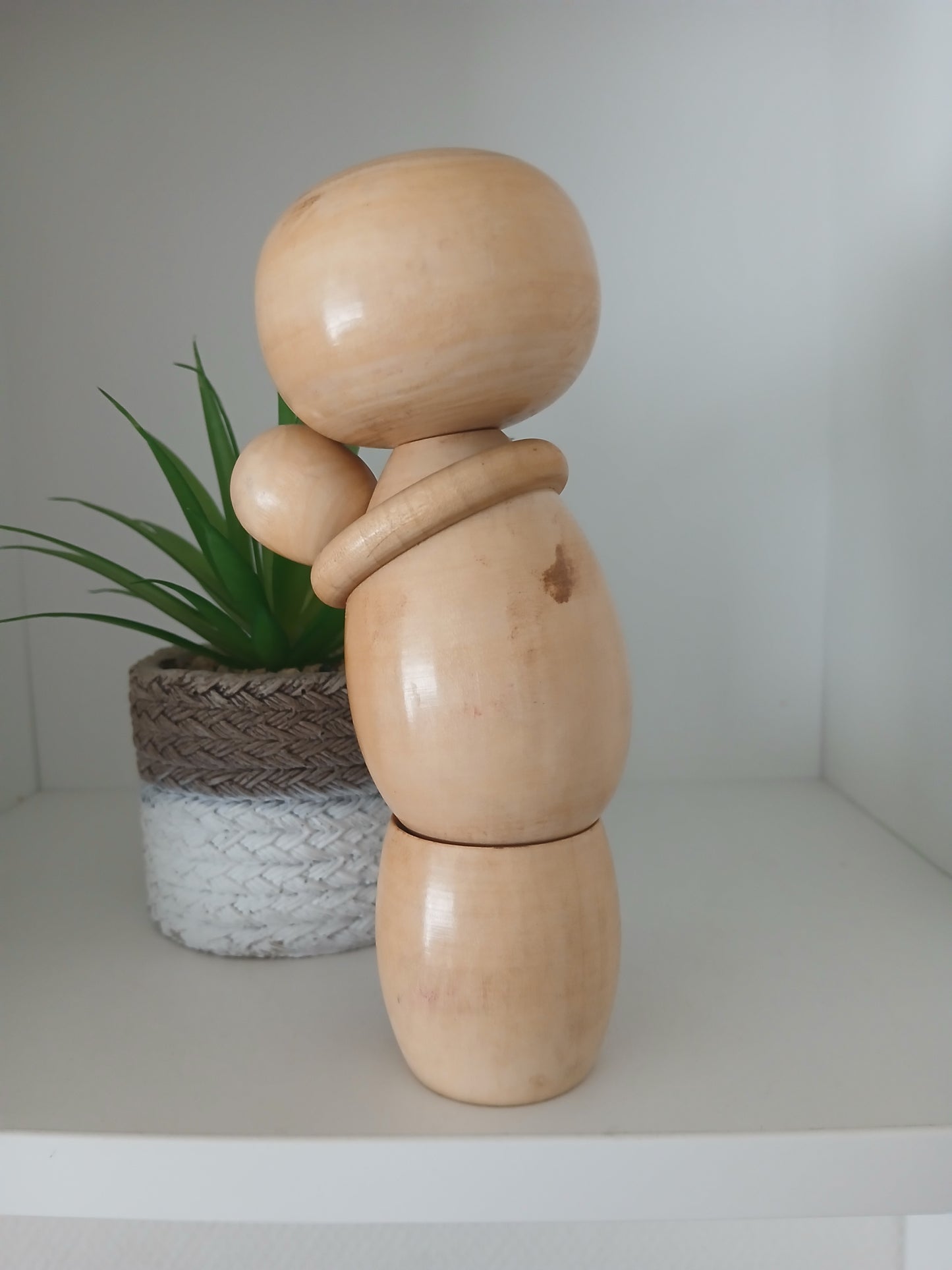 Vintage creative kokeshi by Yajima Suihou (1915-)- Mother and child