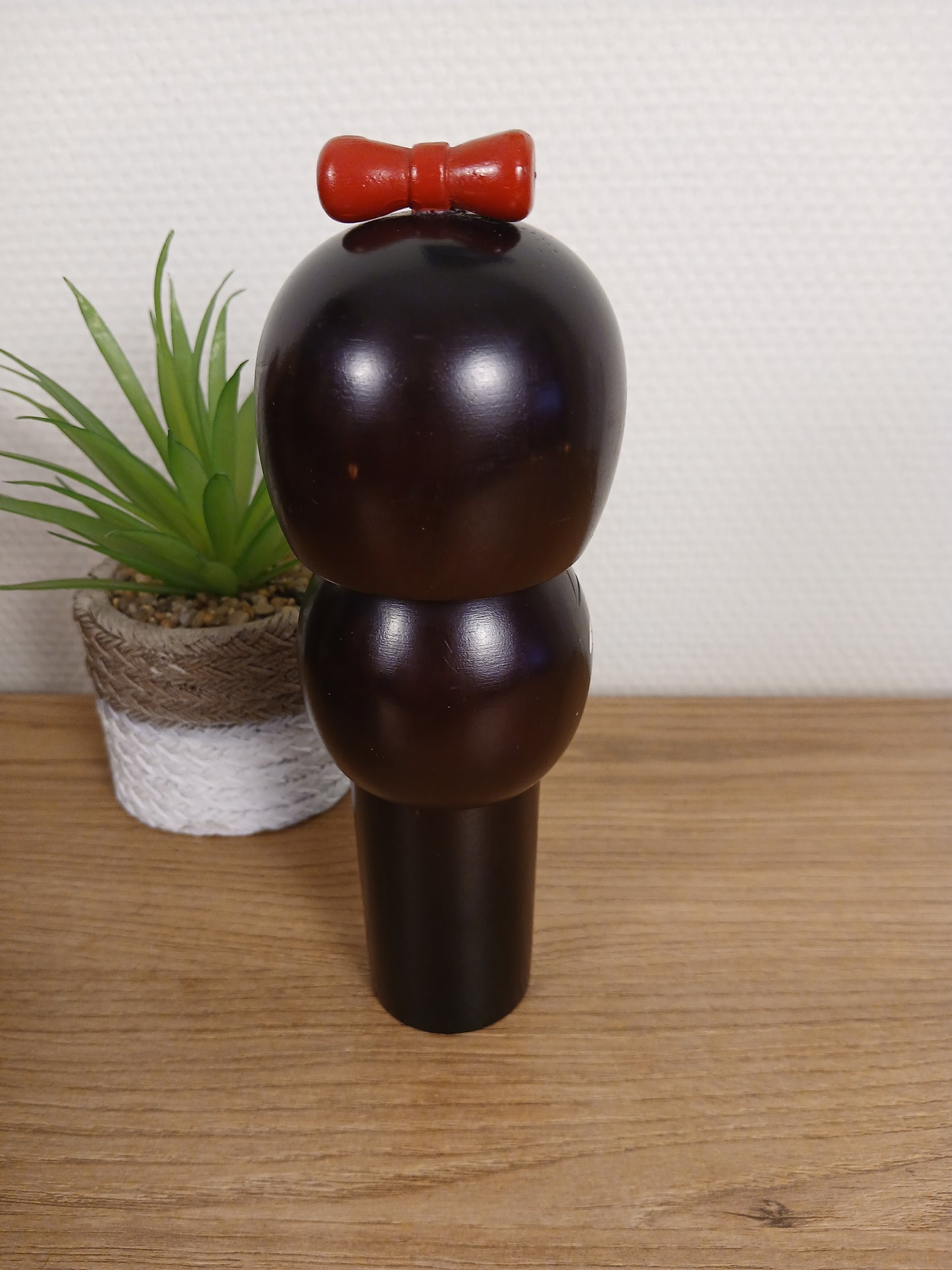 Vintage Gumma kokeshi made by Miyashita Hajime (1940-)