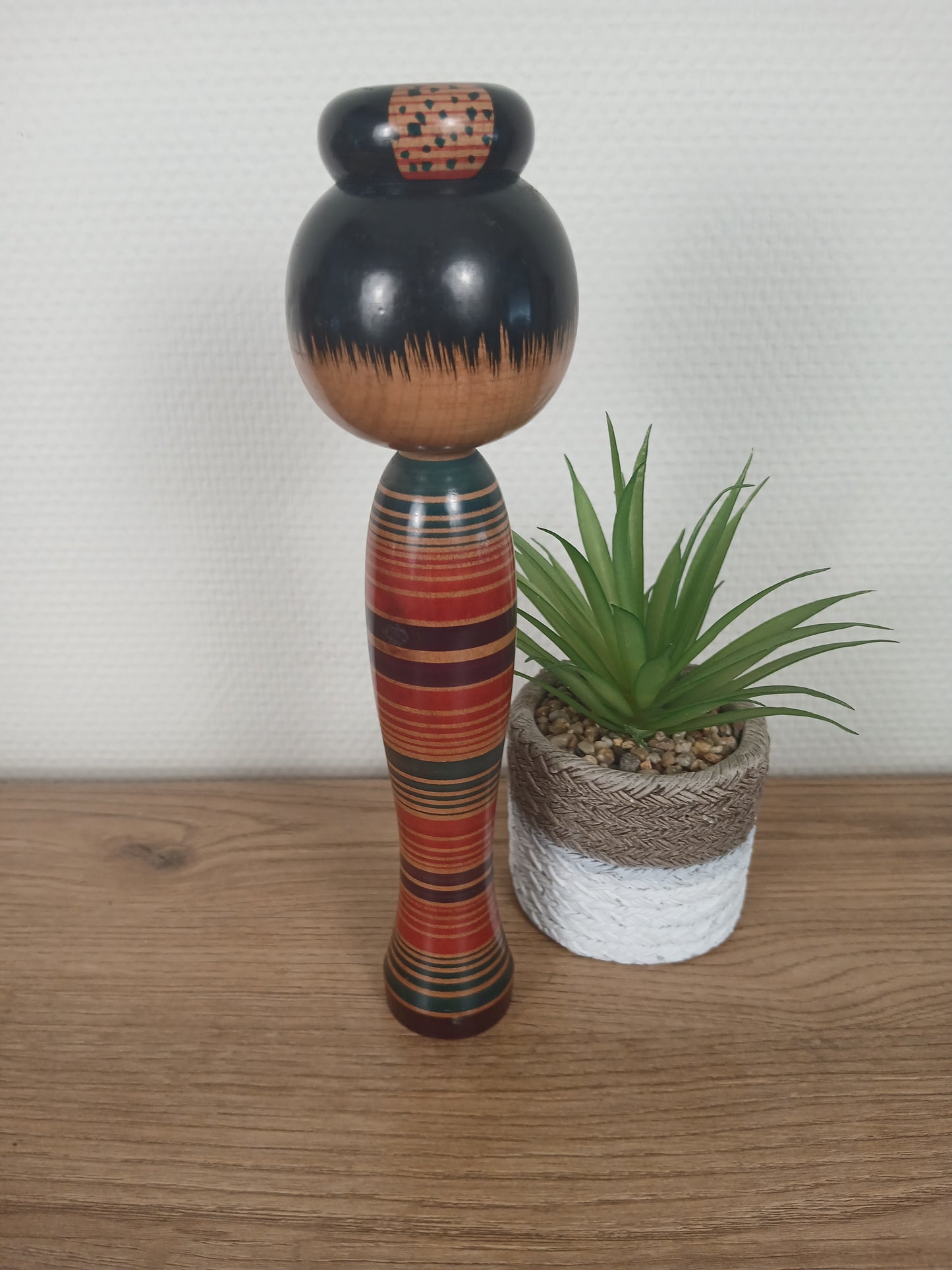 Vintage traditional Togatta kokeshi by Eitaro Sato (1939-)