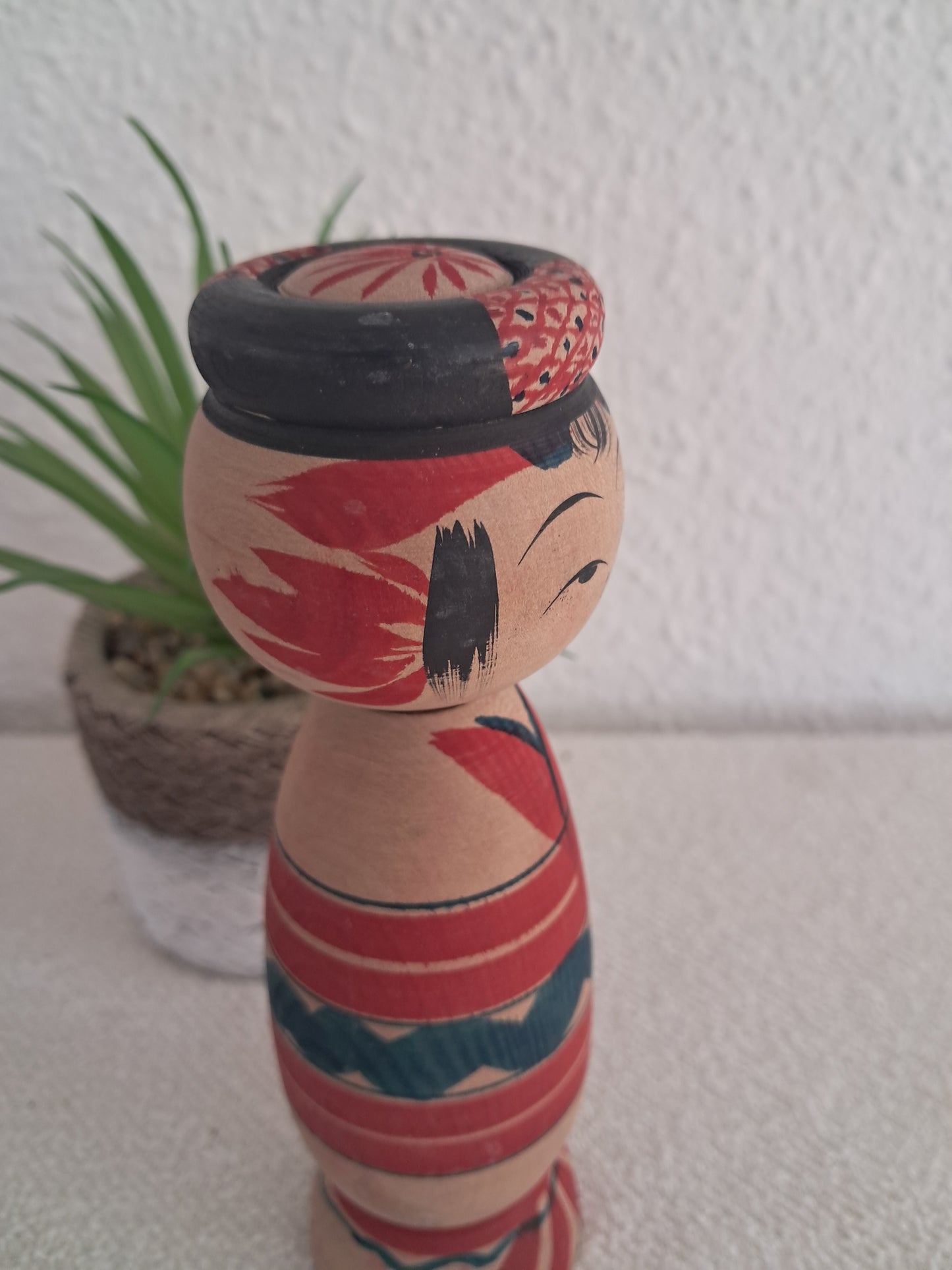 Yajiro kokeshi by Niyama Yoshinori (1960~)