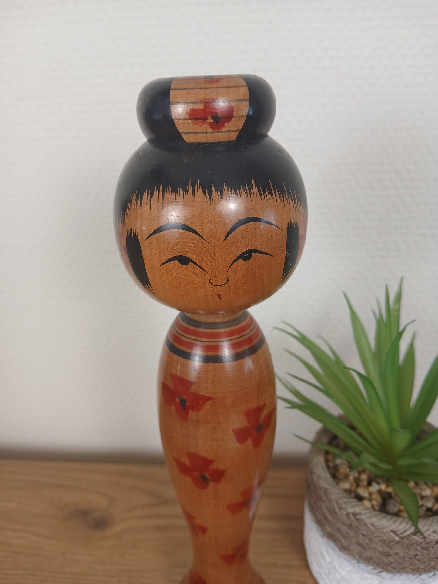 Vintage traditional Togatta kokeshi by Eitaro Sato (1939-)