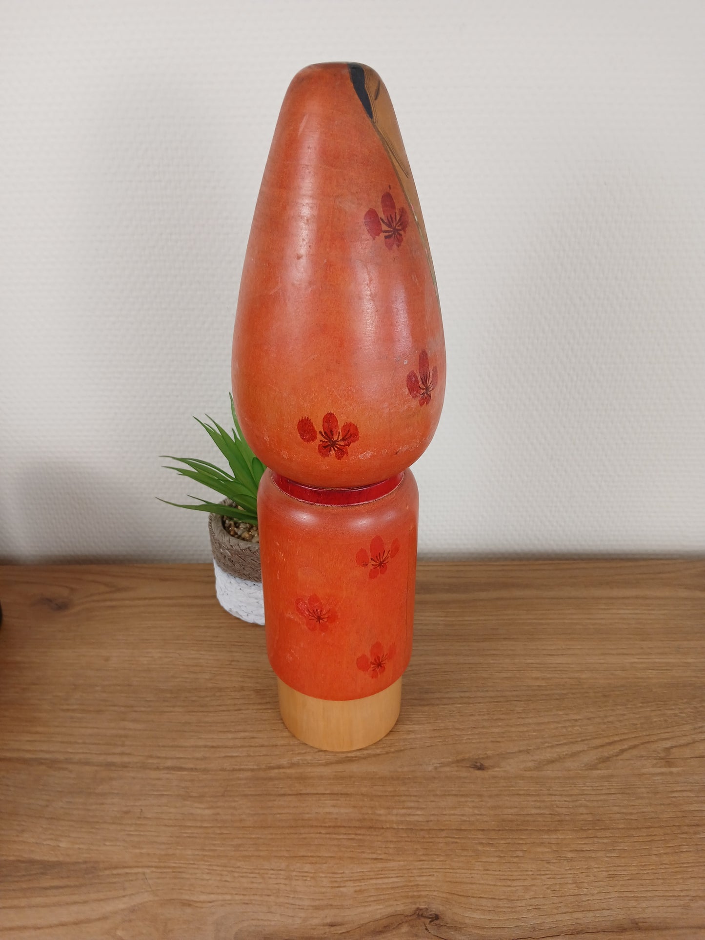Vintage rare Sosaku Kokeshi made by Hajime Takahashi (1918-2002)