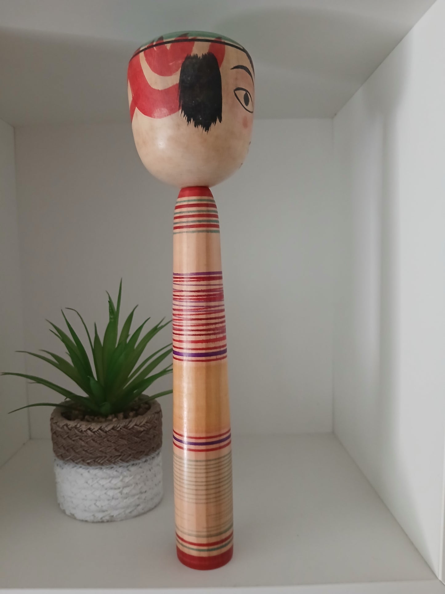 Vintage traditional Nakanosawa kokeshi by Iwamoto Yoshizo (1912-1973)