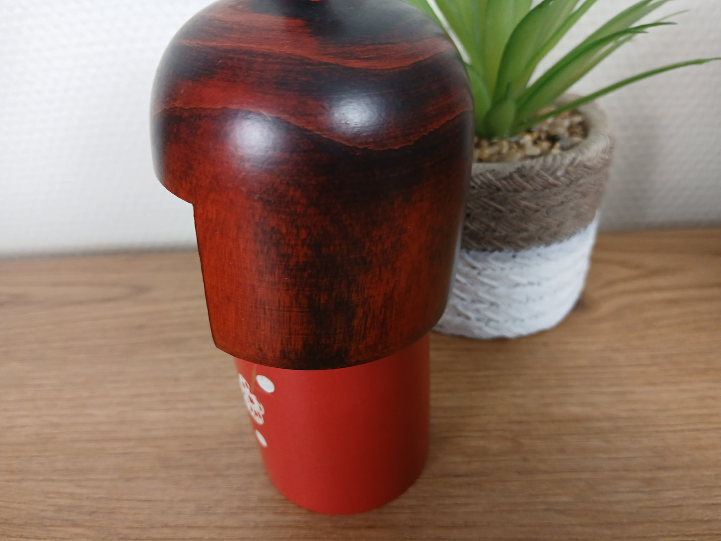 Vintage creative kokeshi with storage box - Dated 1981