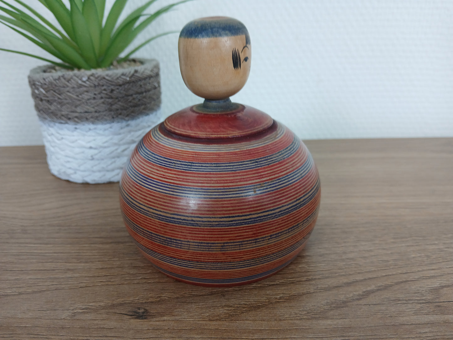 Vintage Ejiko kokeshi by Bunichi Kamata(1900-1984)