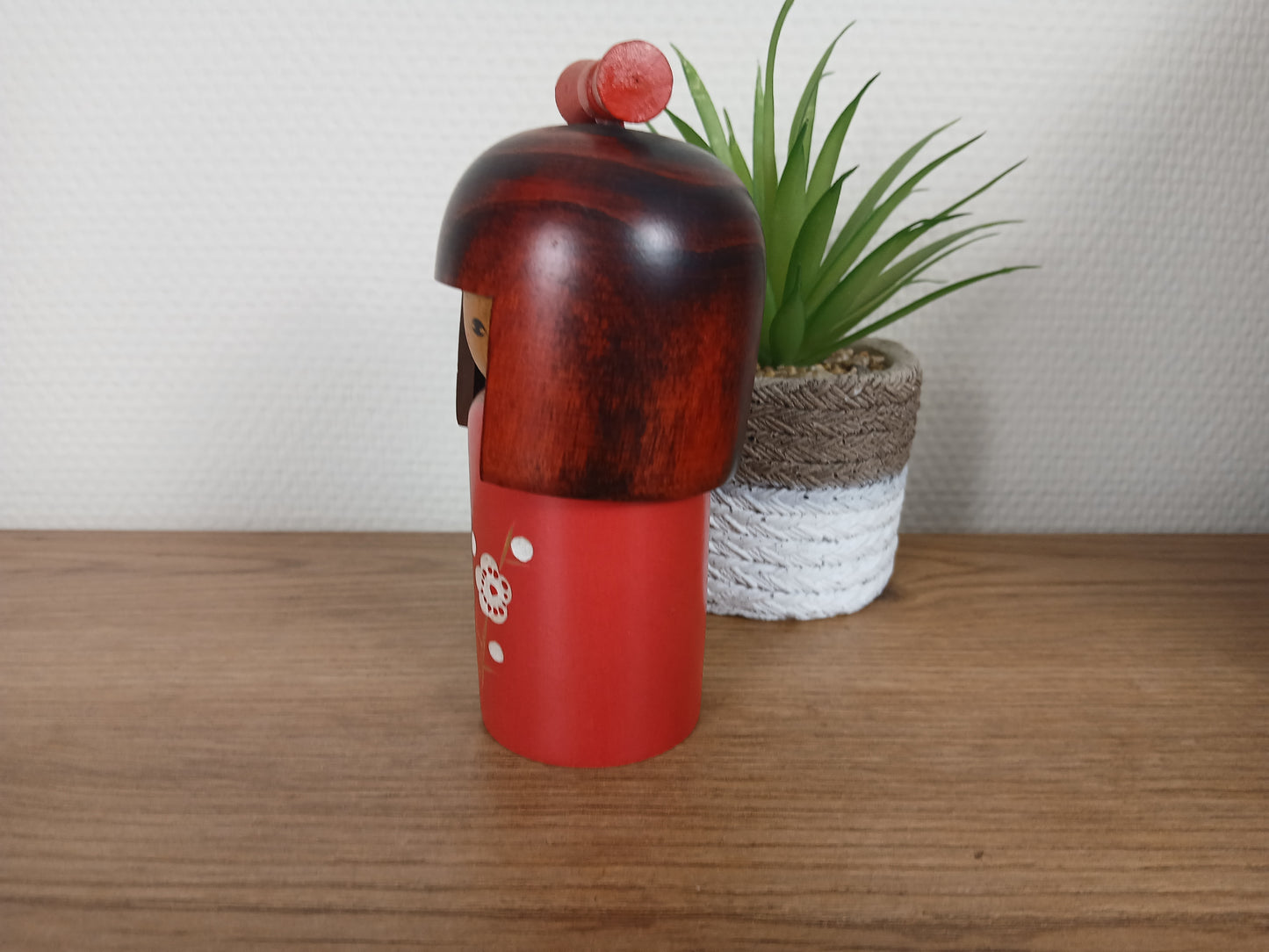 Vintage creative kokeshi with storage box - Dated 1981