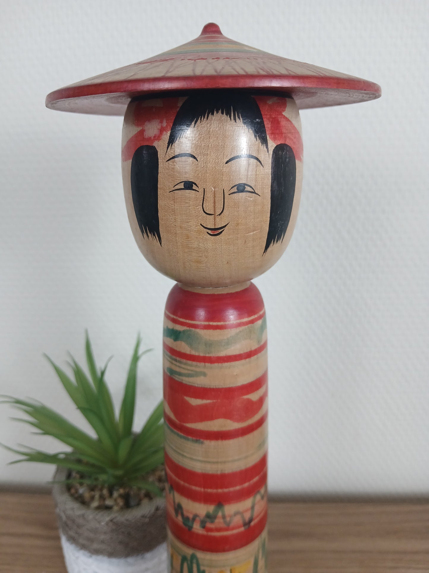 Vintage big Tsuchiyu Kokeshi by Jinnohara Kazunori with hat