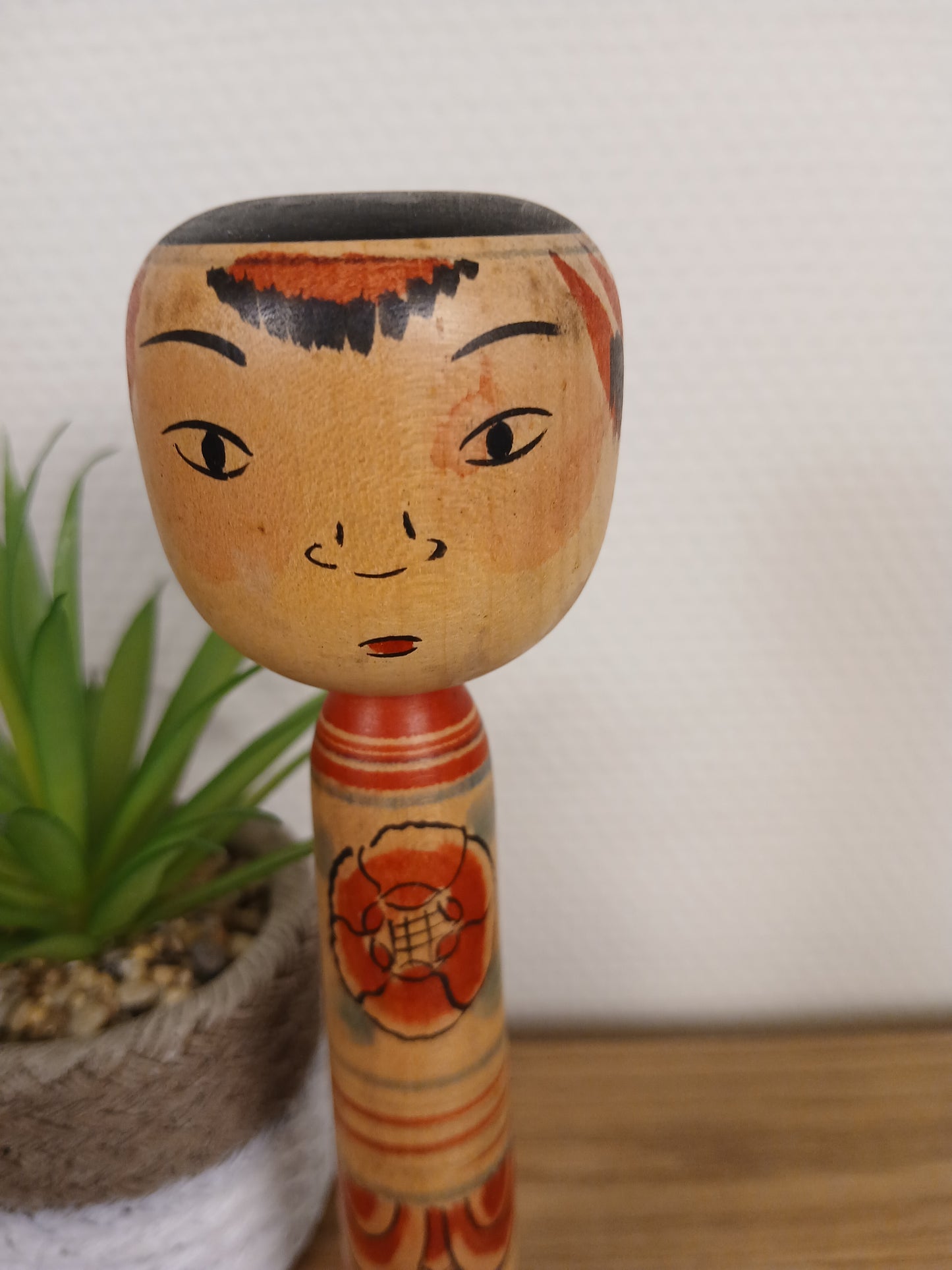 Traditional vintage Nakanosawa Kokeshi by Seya Juji (1924-2004)