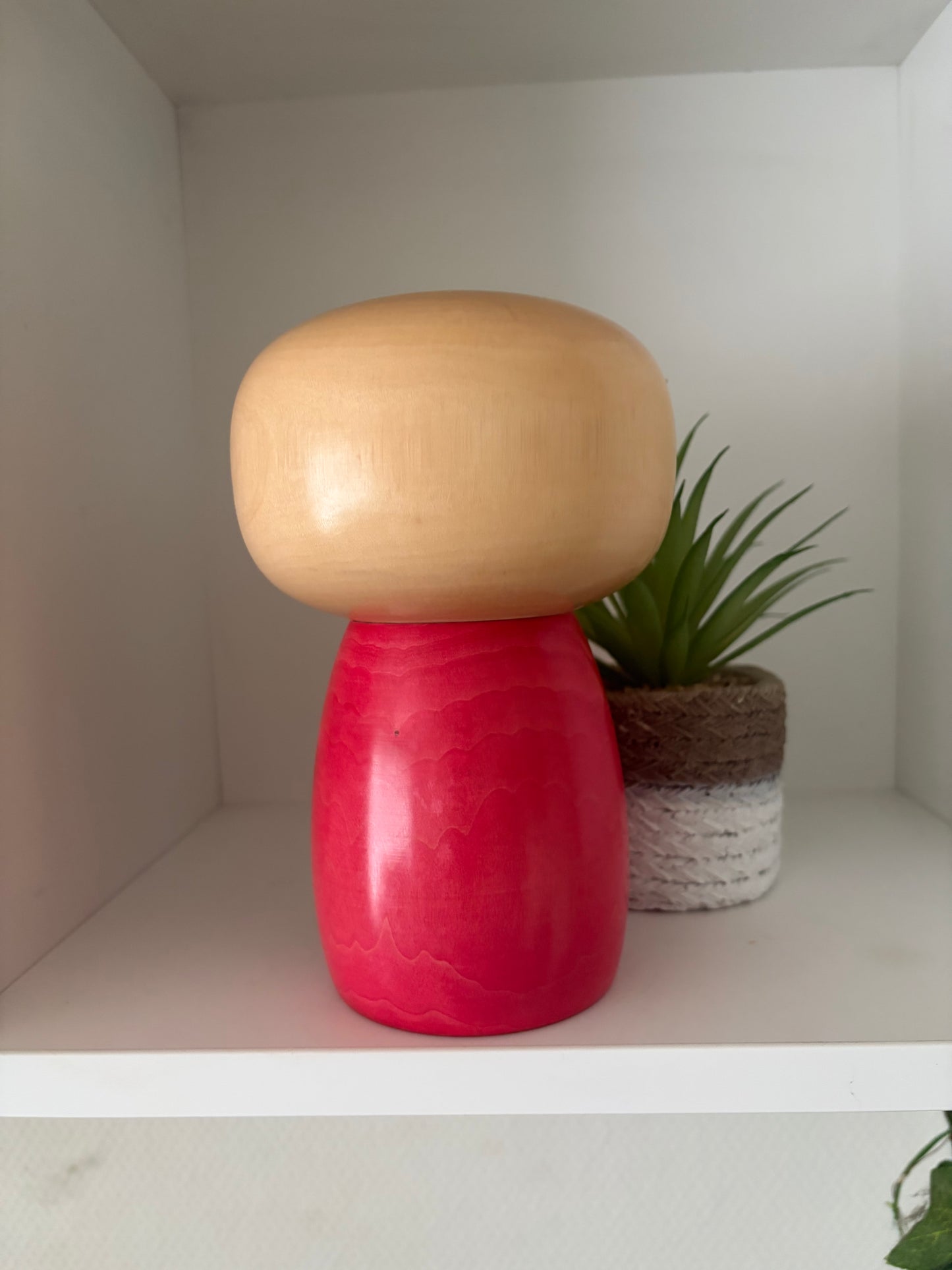 Rare vintage Sosaku kokeshi by Takahashi Hashime (1918-2002)